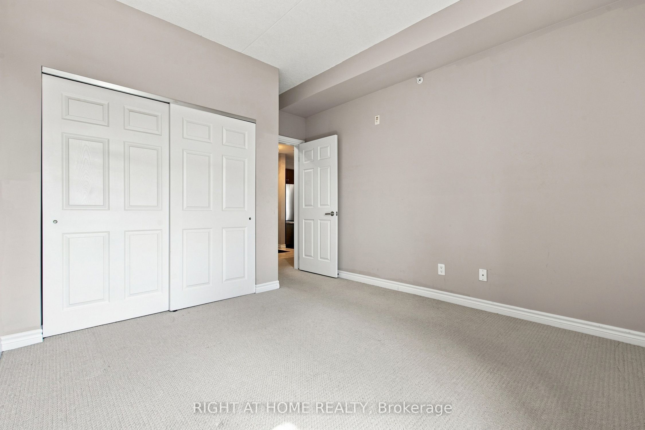 2 Colonial Drive 201 Property Photo 19