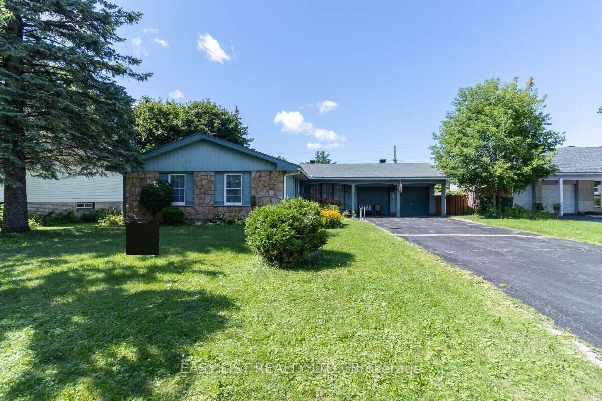 1999 Garfield Avenue Property Photo 1