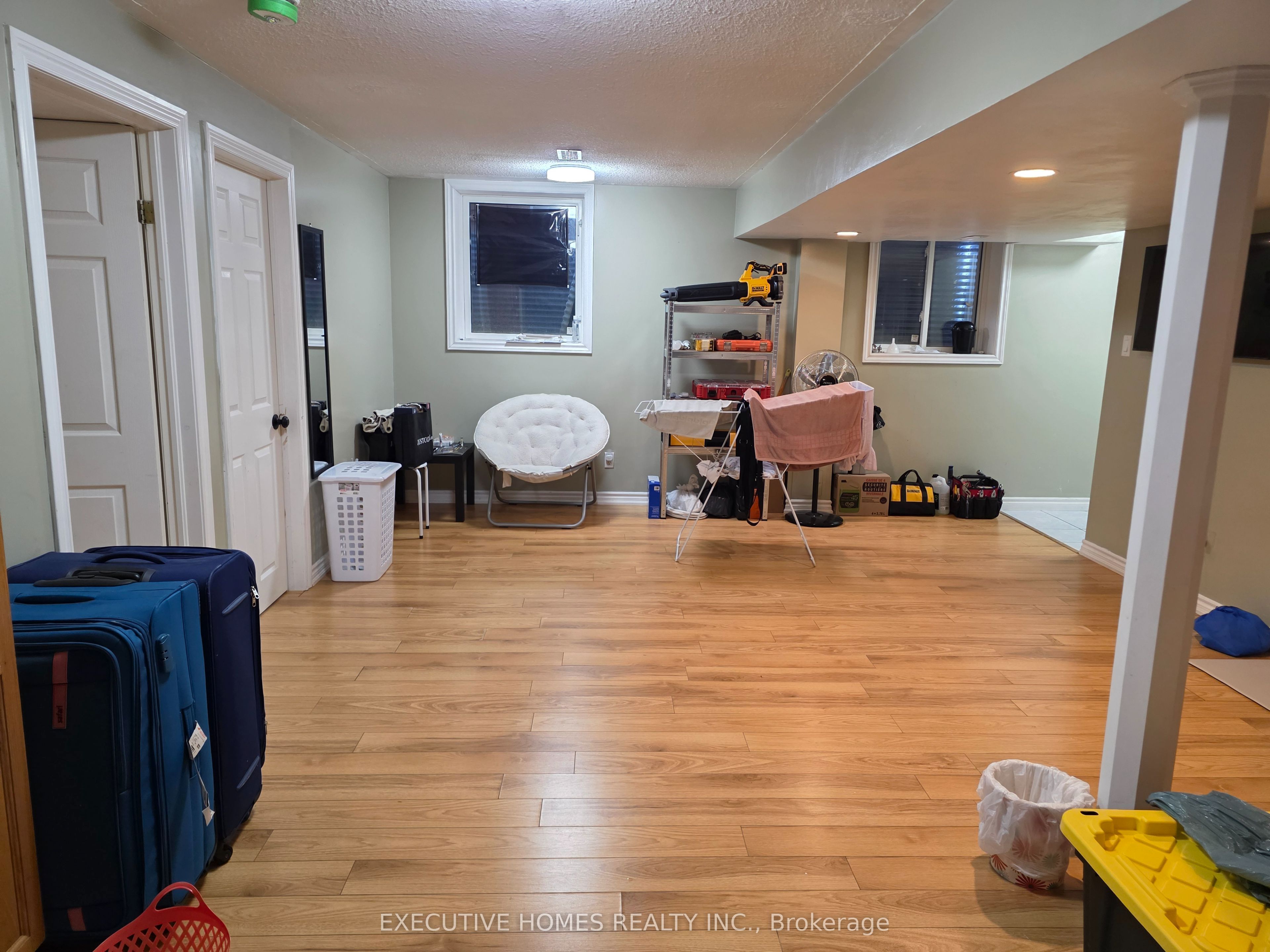 35 Claudette Gate Property Photo 1