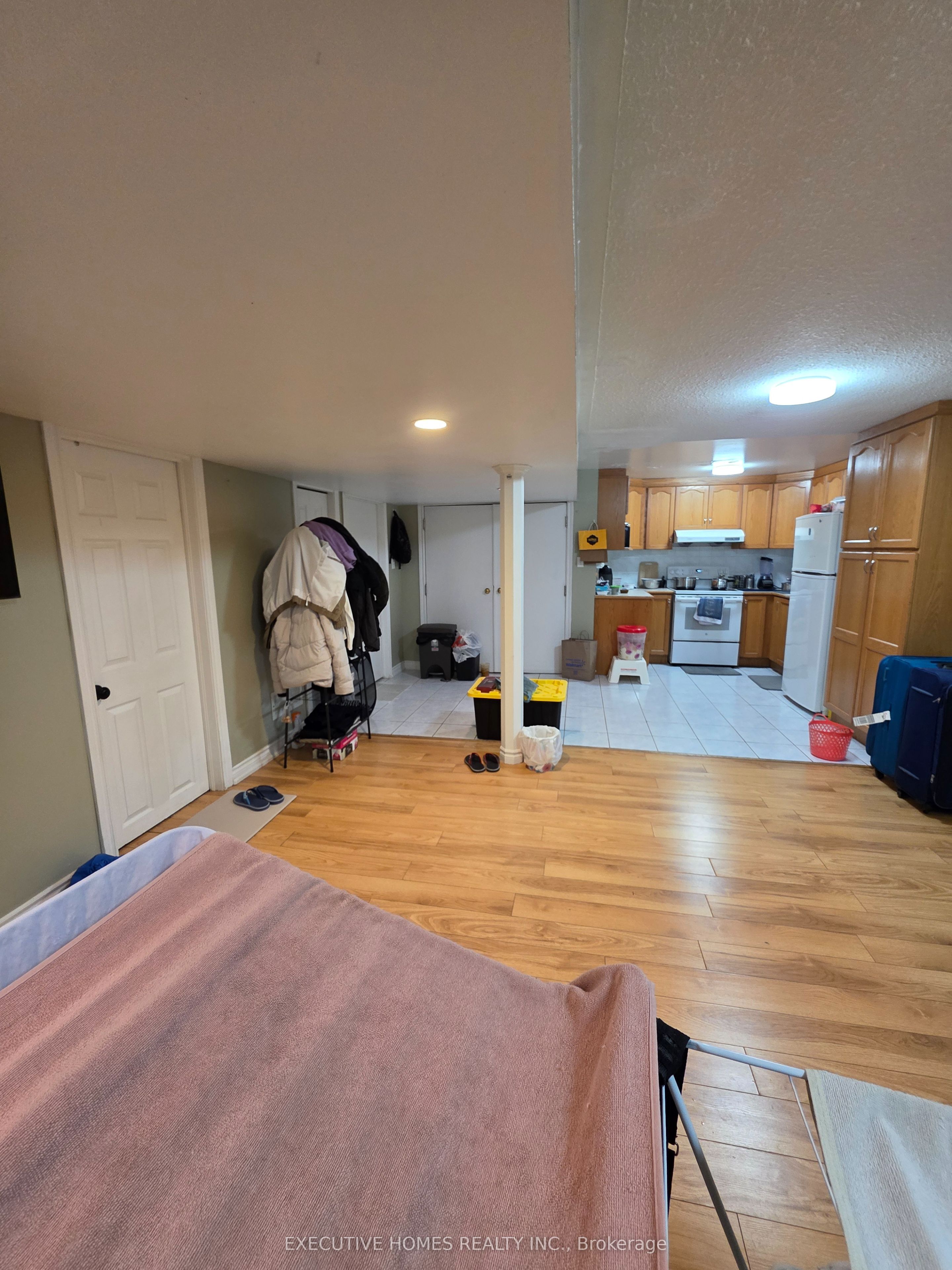 35 Claudette Gate Property Photo 3