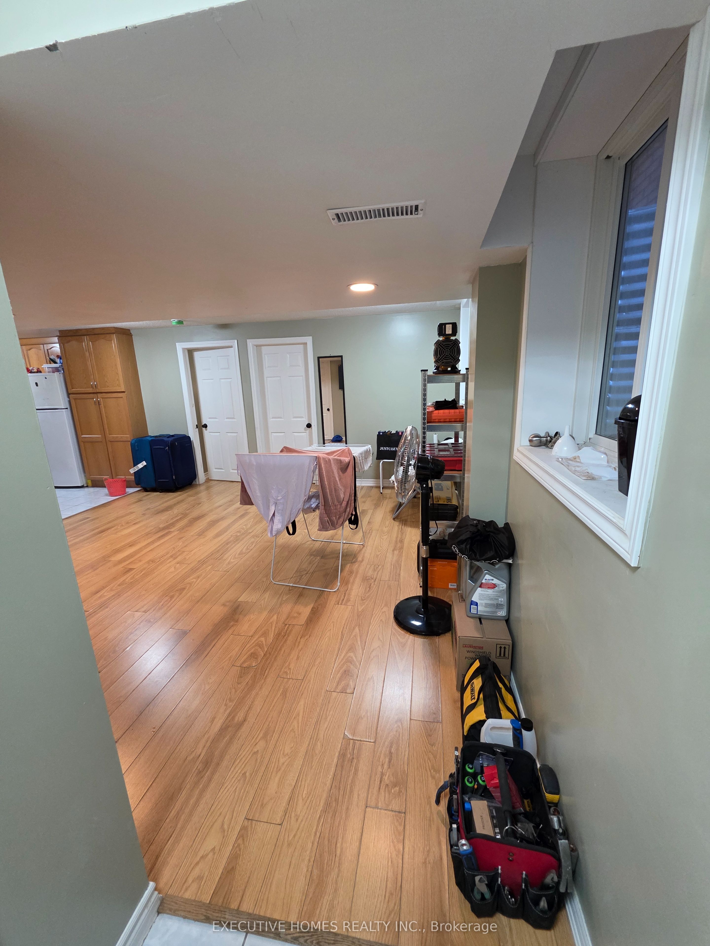 35 Claudette Gate Property Photo 5