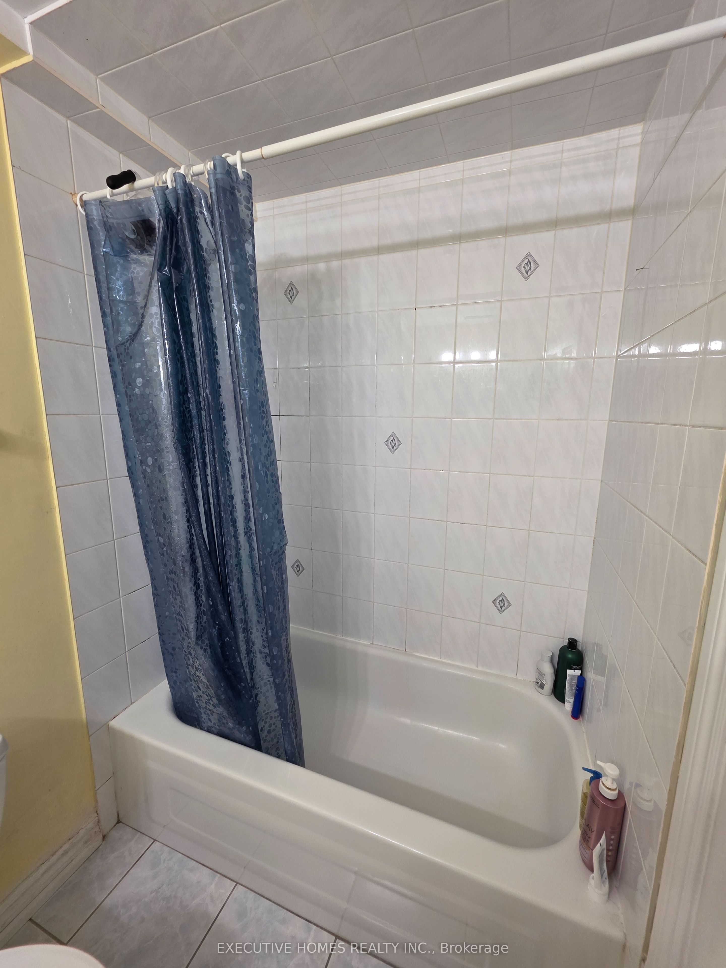 35 Claudette Gate Property Photo 12