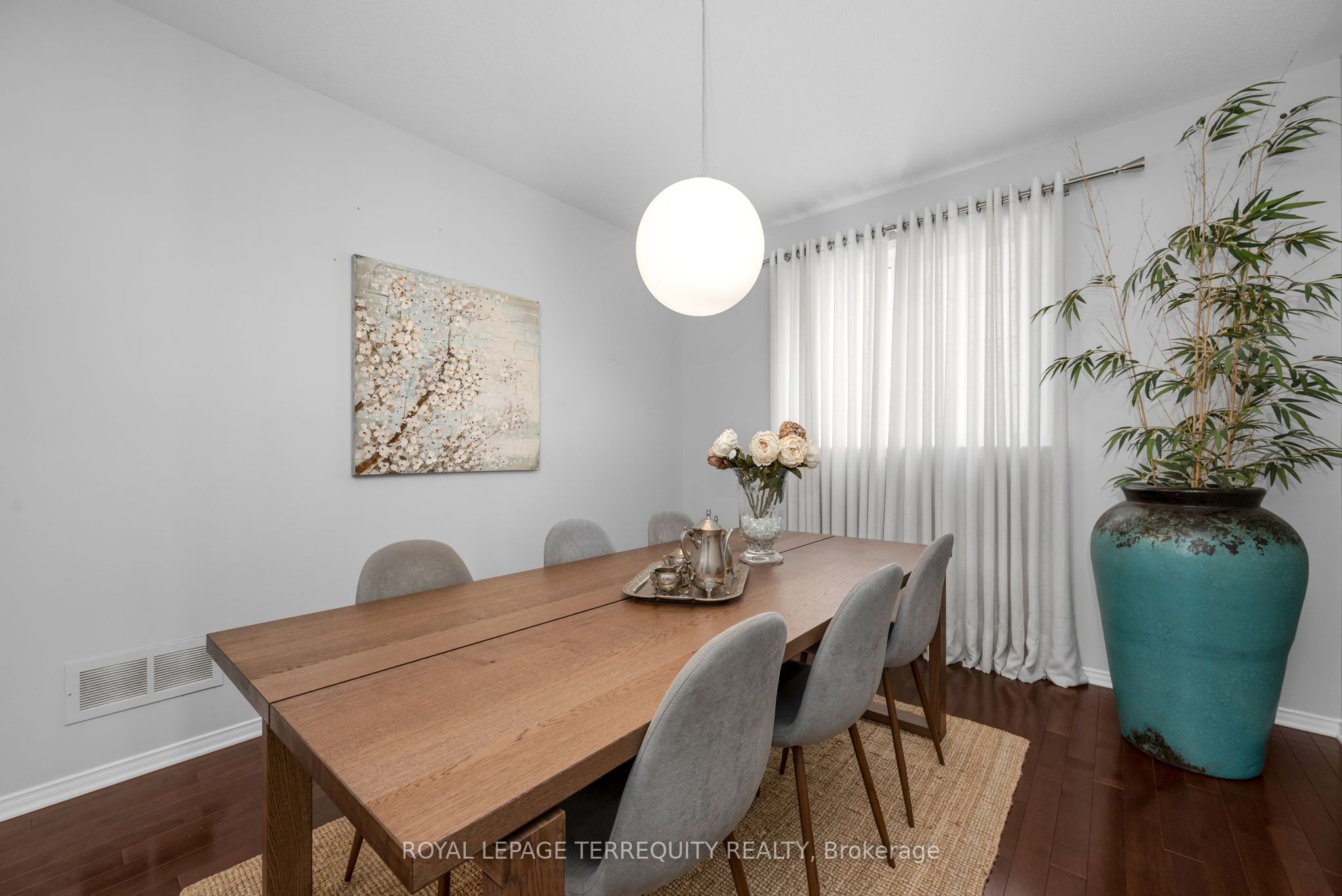 433 Callisto Way Property Photo 9