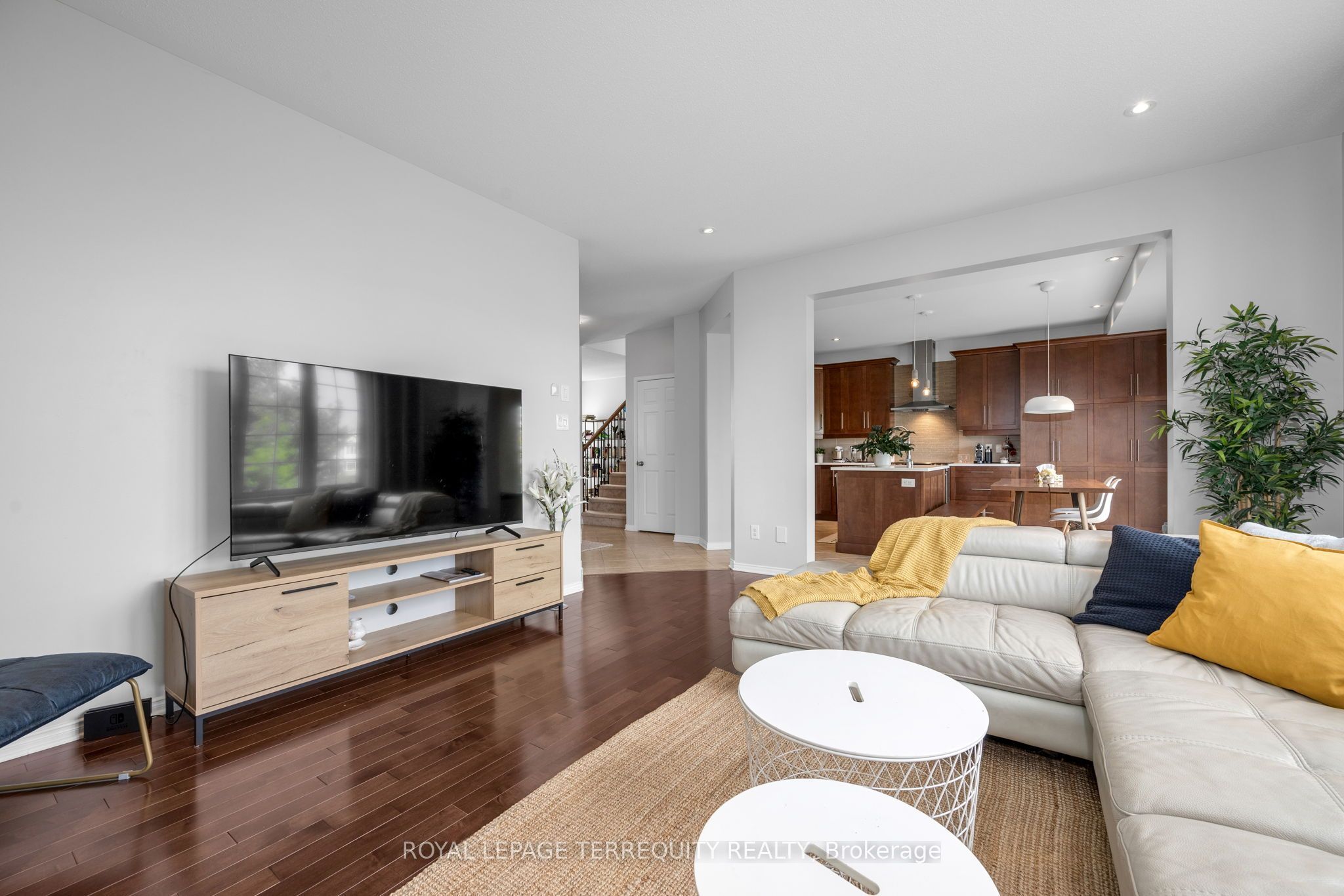 433 Callisto Way Property Photo 12