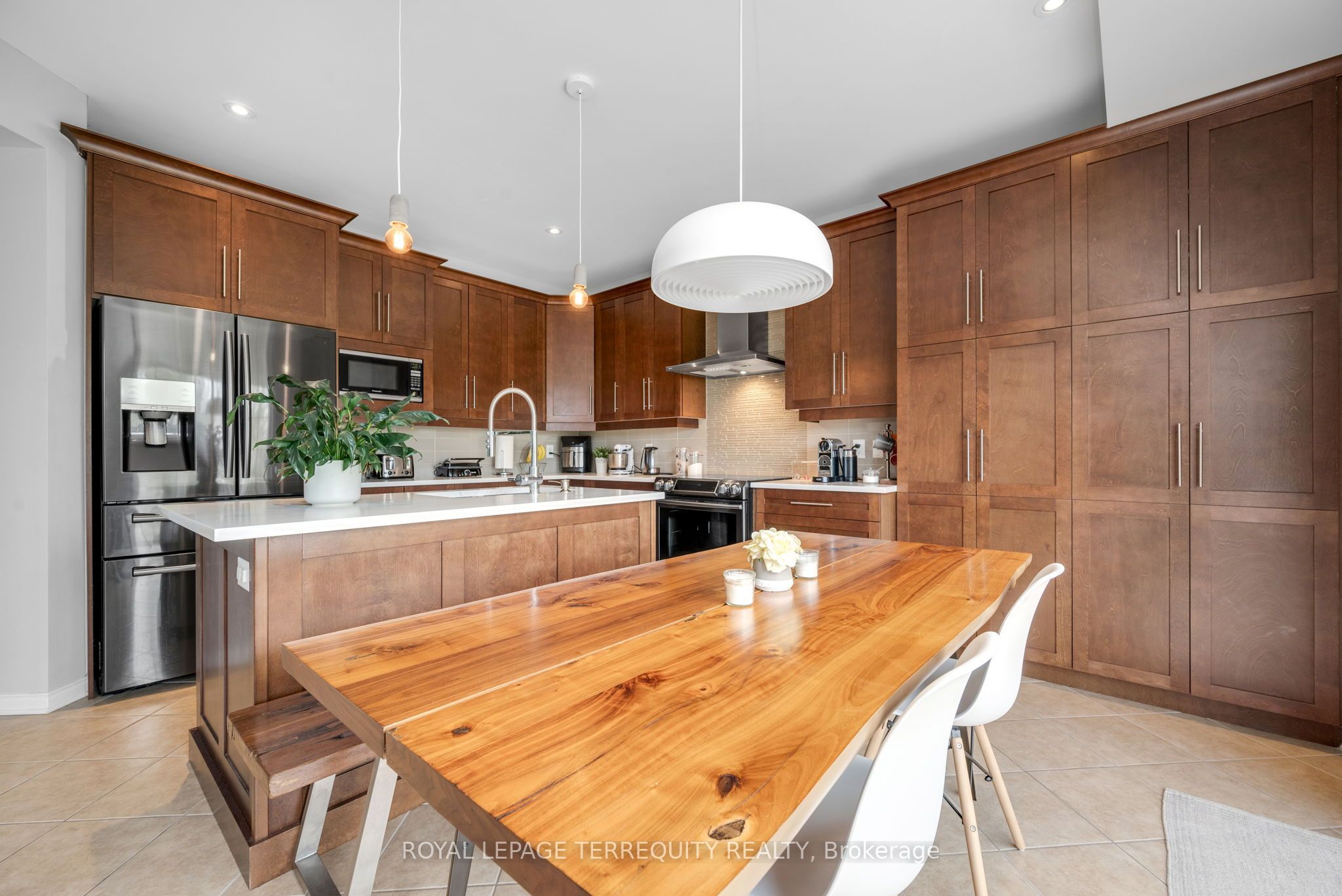 433 Callisto Way Property Photo 14