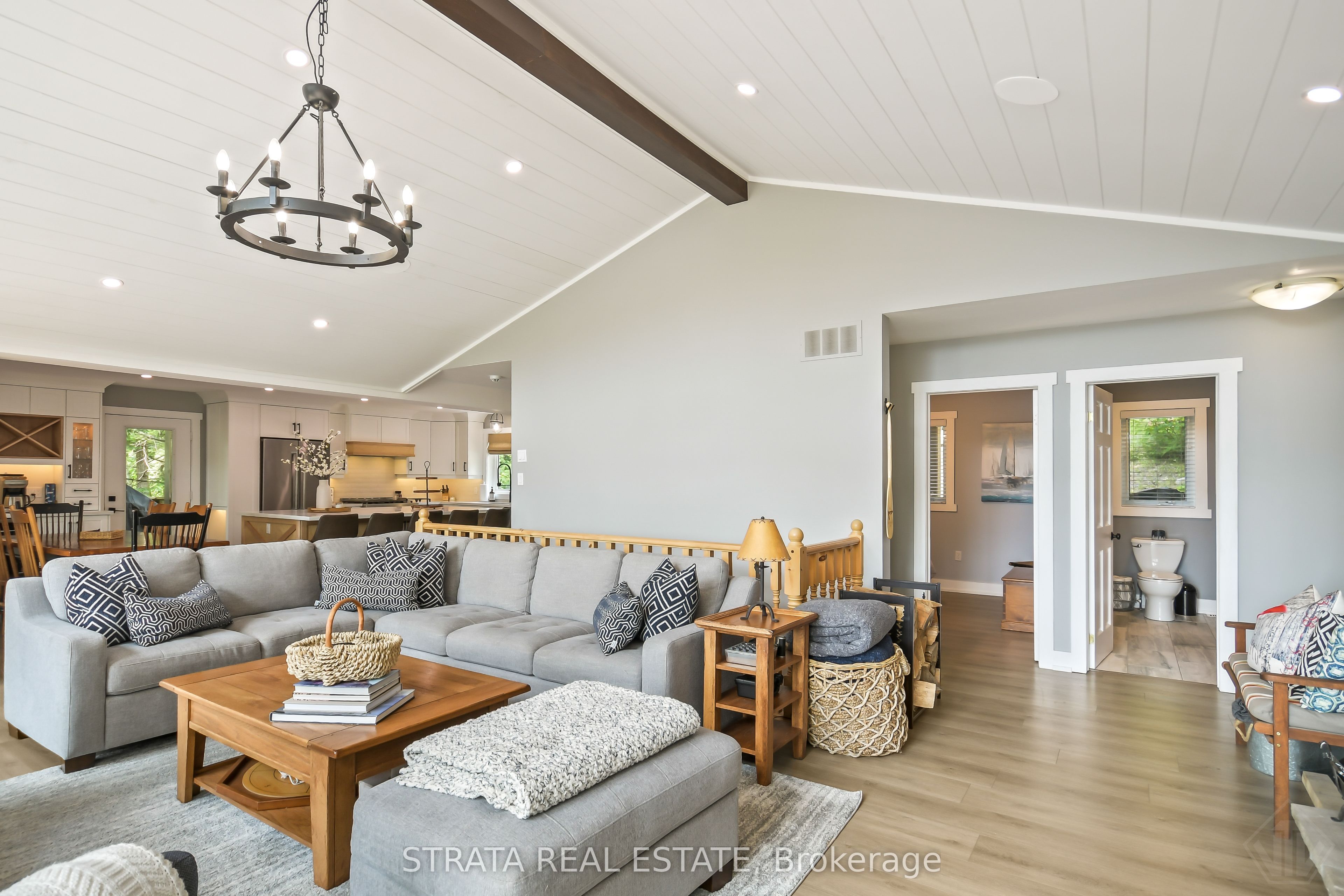 1003 Calgary Drive Property Photo 8