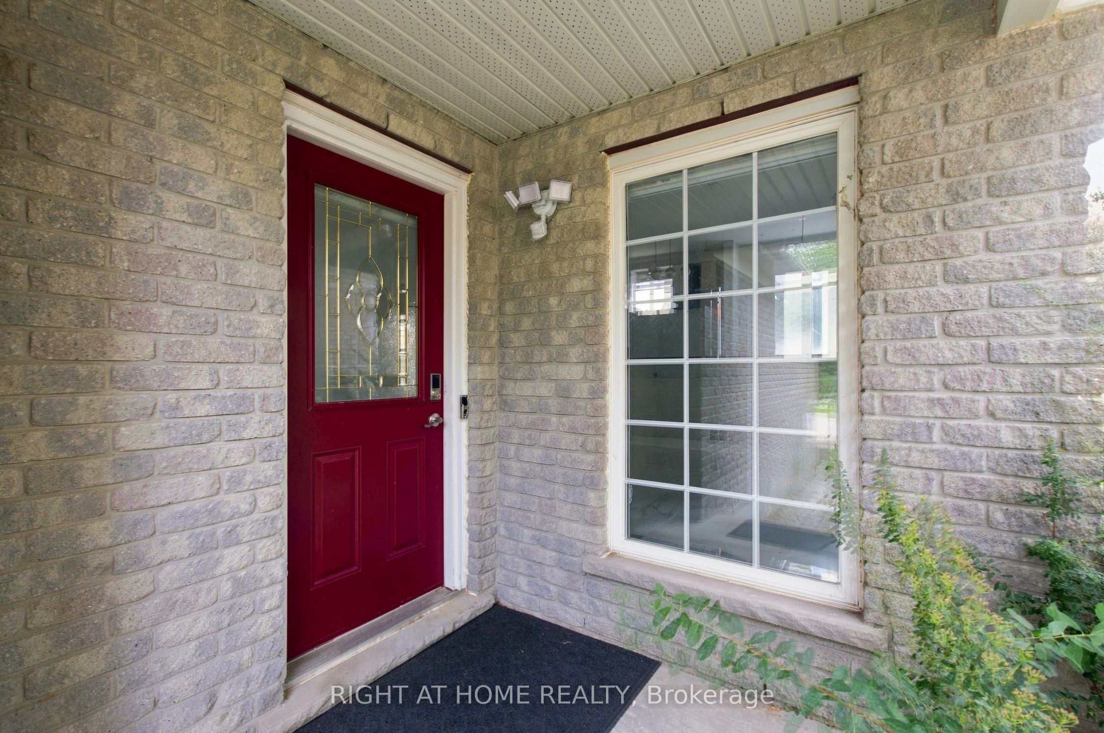 187 Clairfields Drive E Property Photo 3