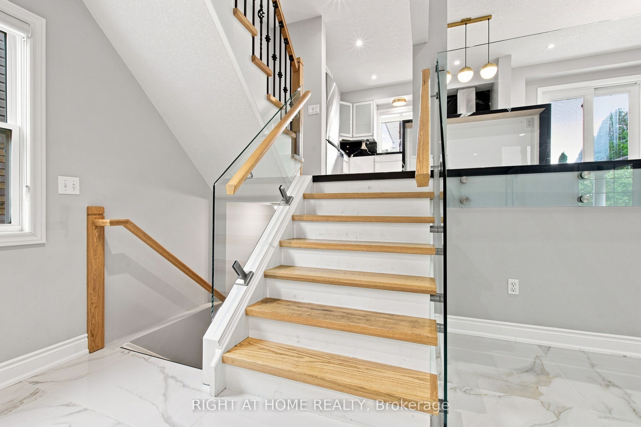 187 Clairfields Drive E Property Photo 10