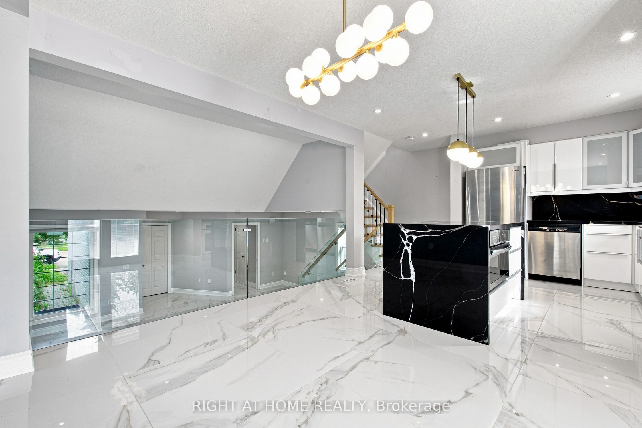 187 Clairfields Drive E Property Photo 13