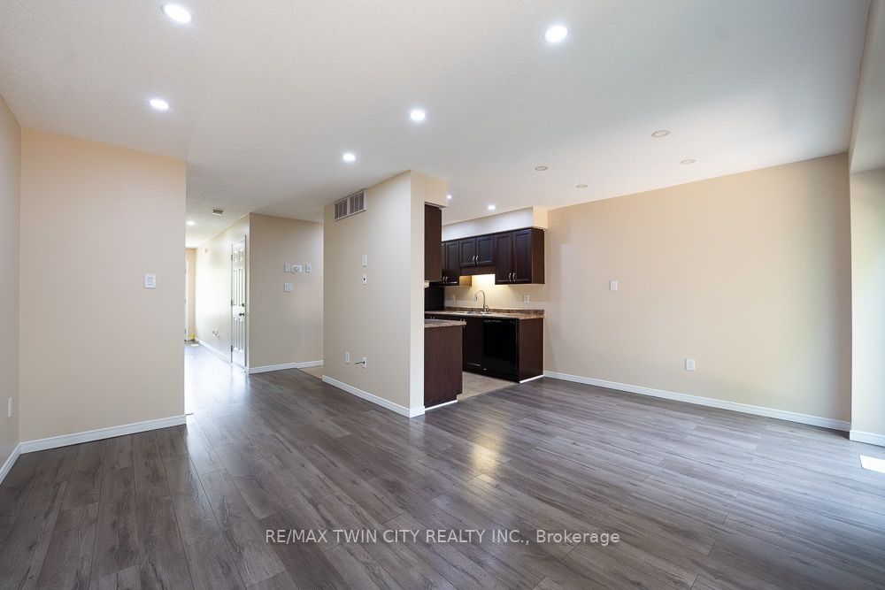 20 David Bergey Drive A8 Property Photo 12