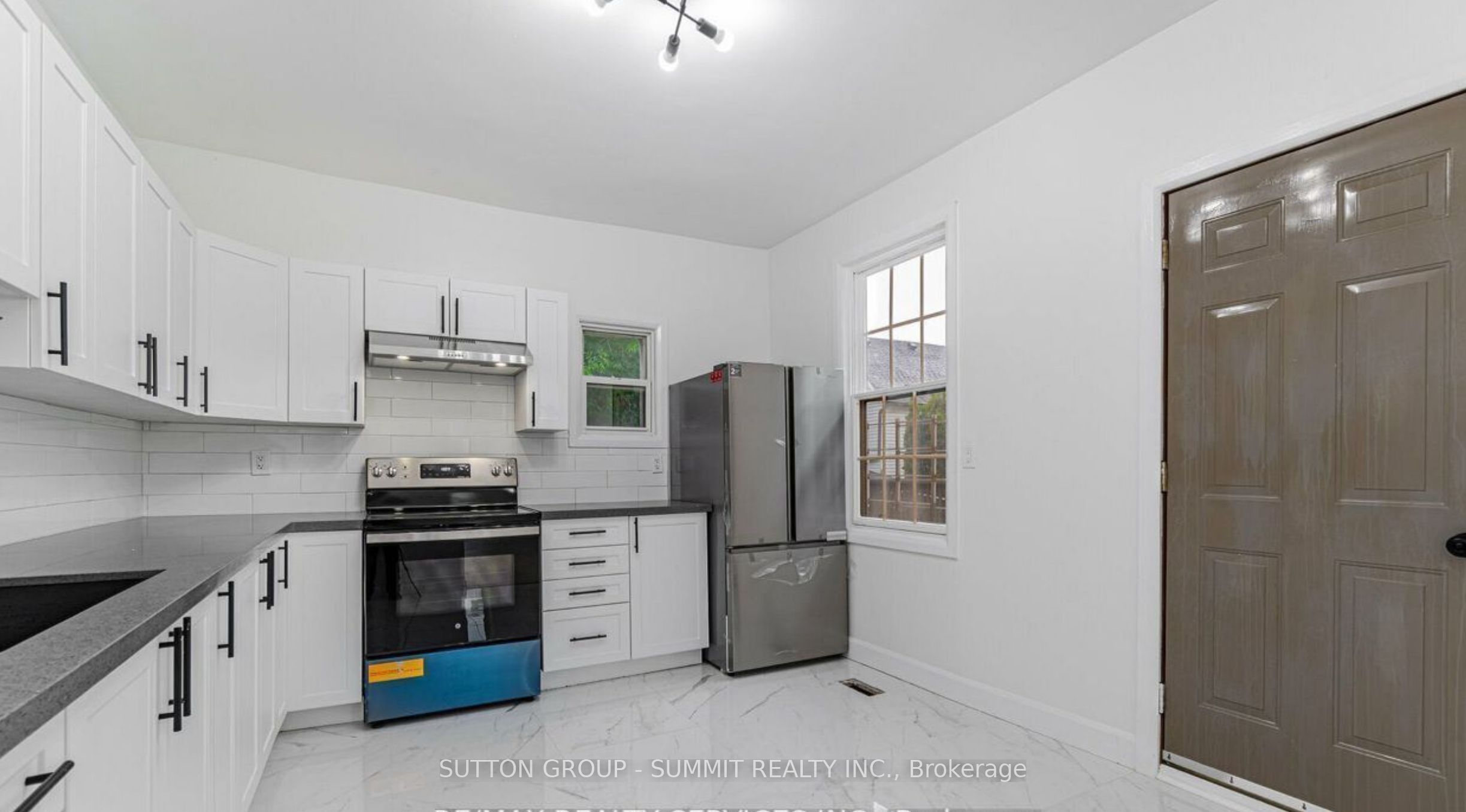 439 Ferguson Avenue N Property Photo 6