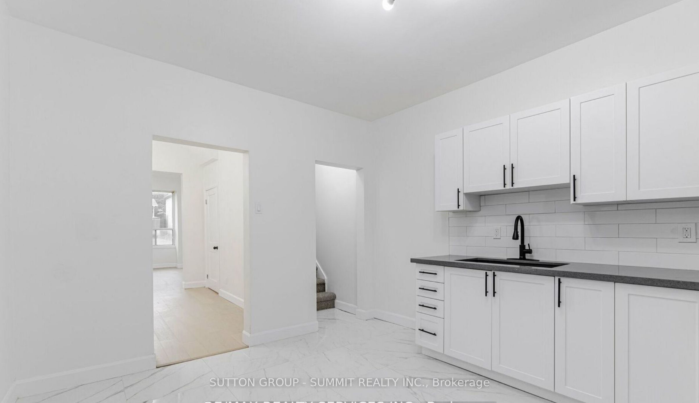 439 Ferguson Avenue N Property Photo 8