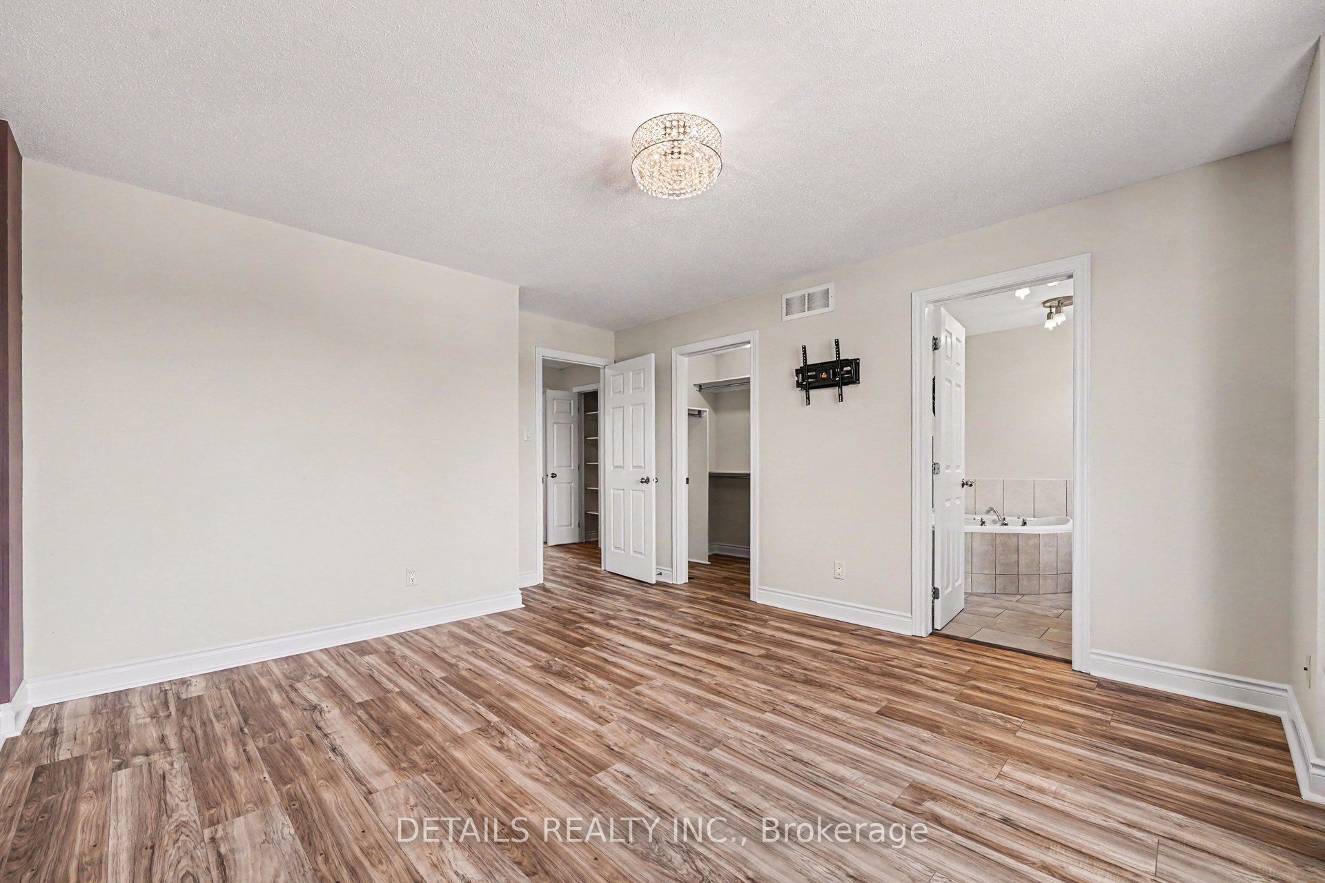 261 Parkin Circle Property Photo 10