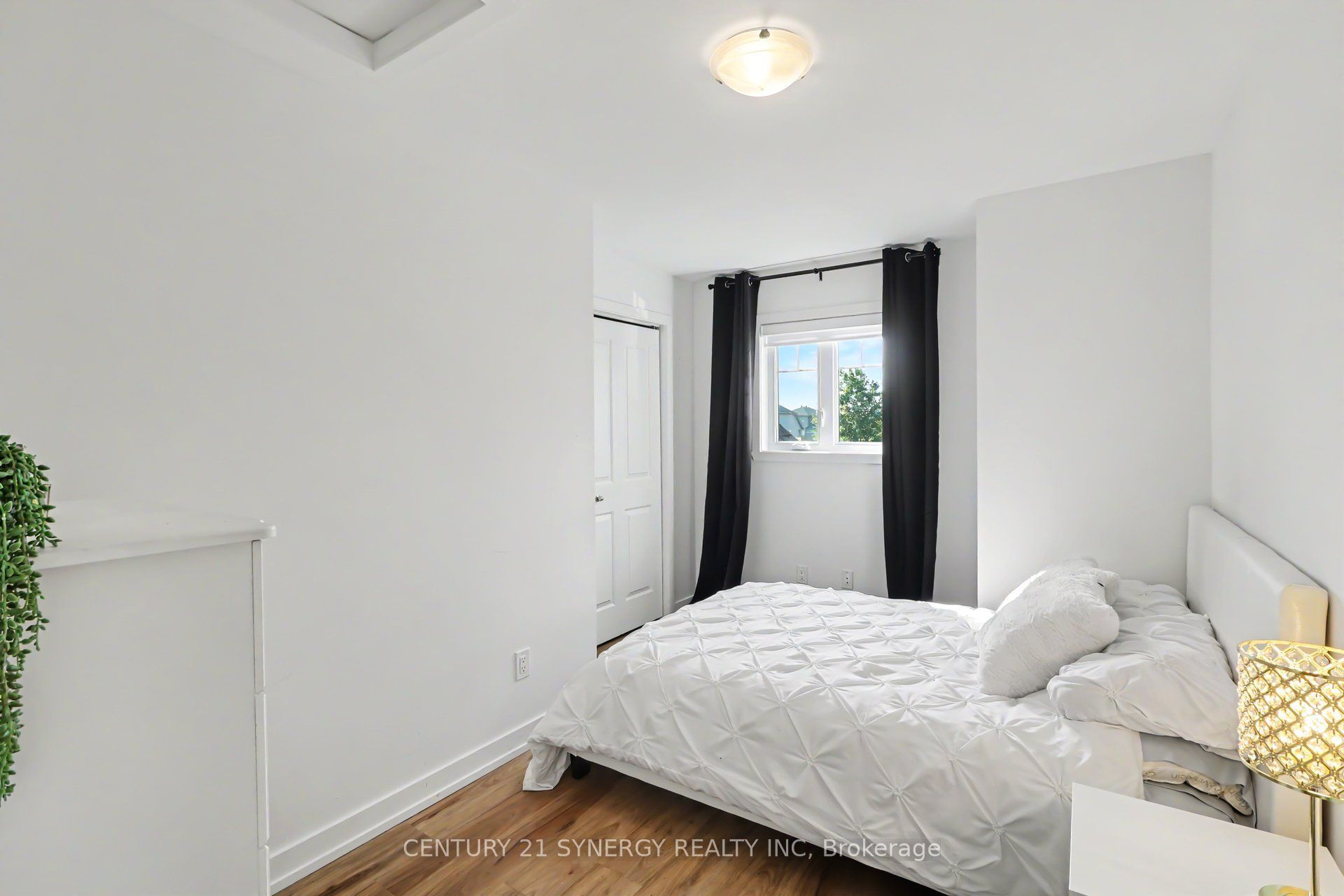99 St-moritz Terrace 406 Property Photo 15
