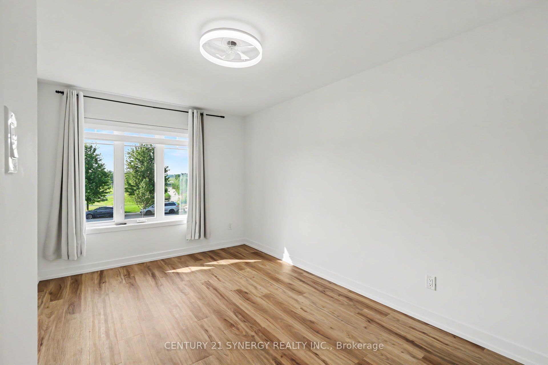99 St-moritz Terrace 406 Property Photo 16