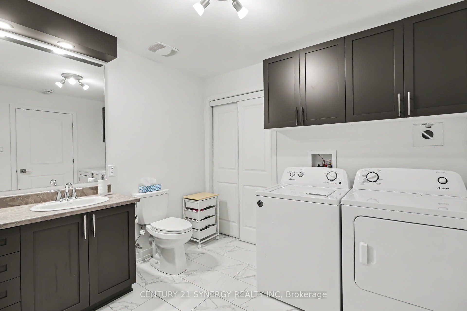99 St-moritz Terrace 406 Property Photo 19