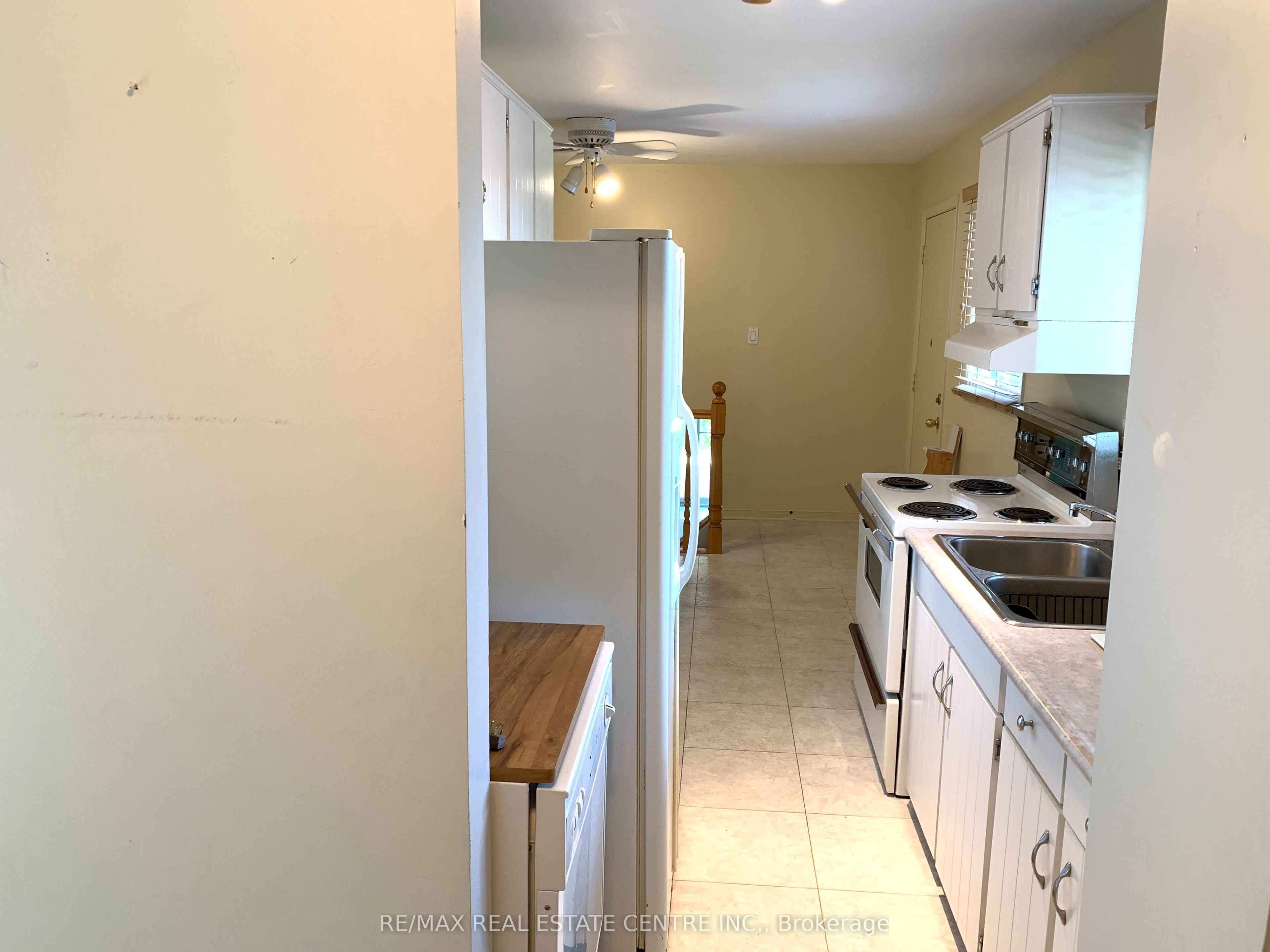 14 Sandsprings Crescent Property Photo 21