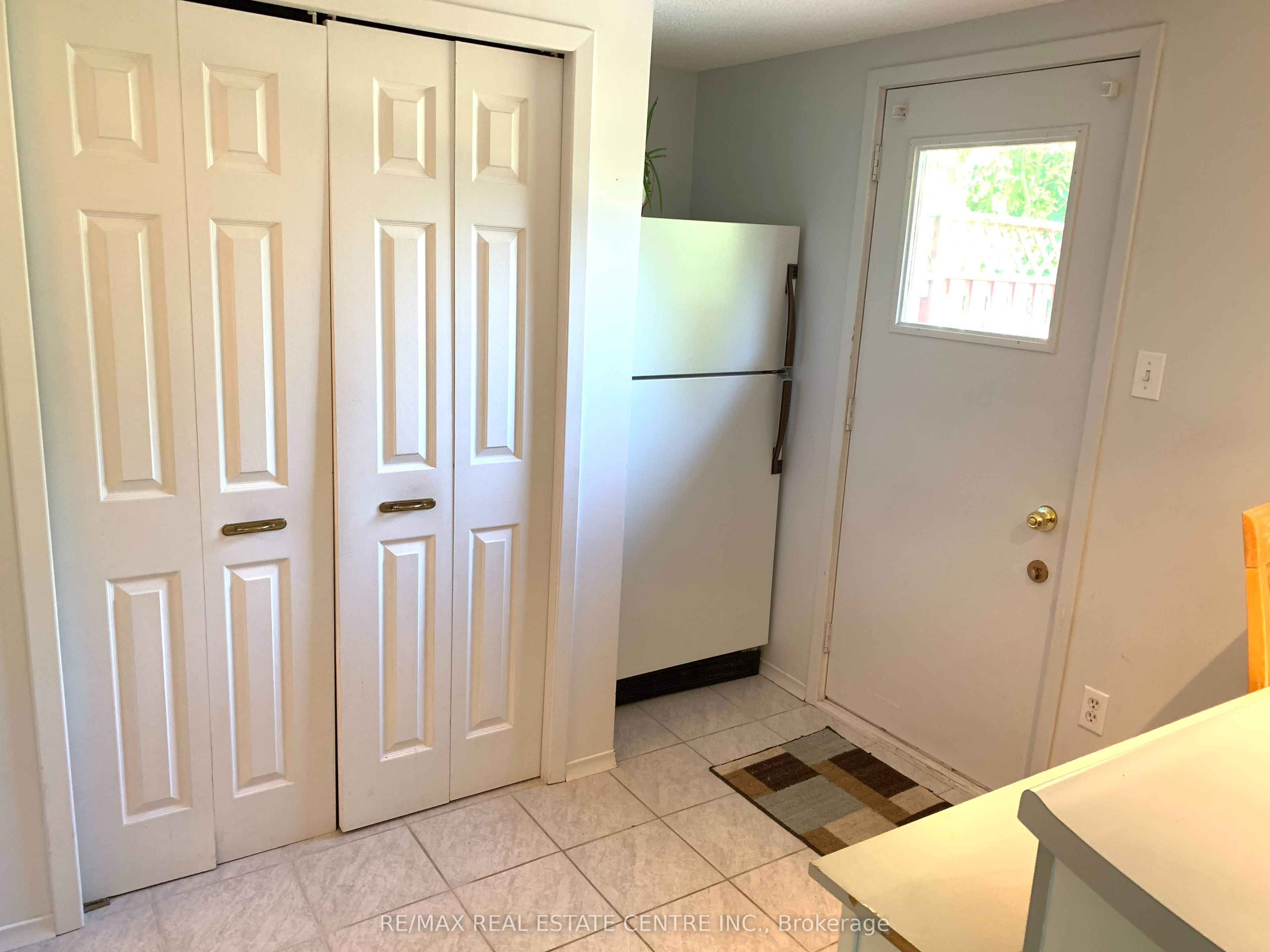 14 Sandsprings Crescent Property Photo 25