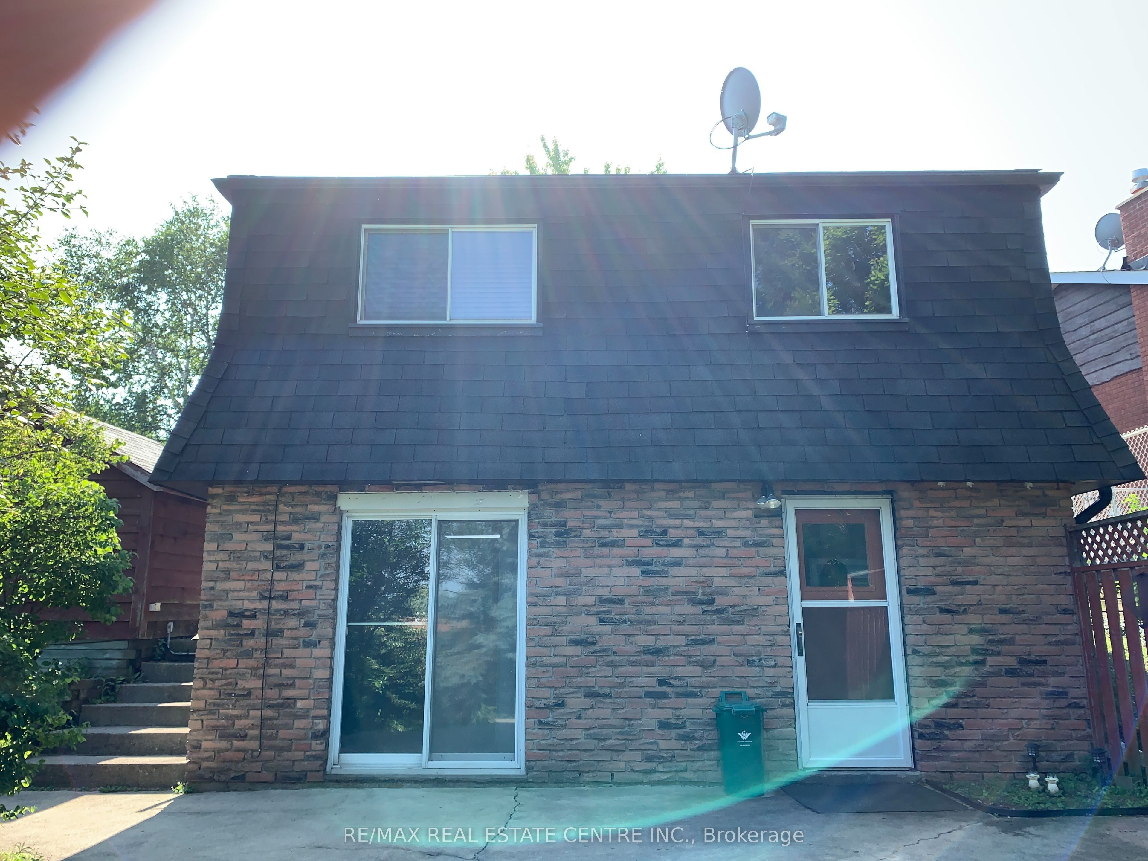 14 Sandsprings Crescent Property Photo 30