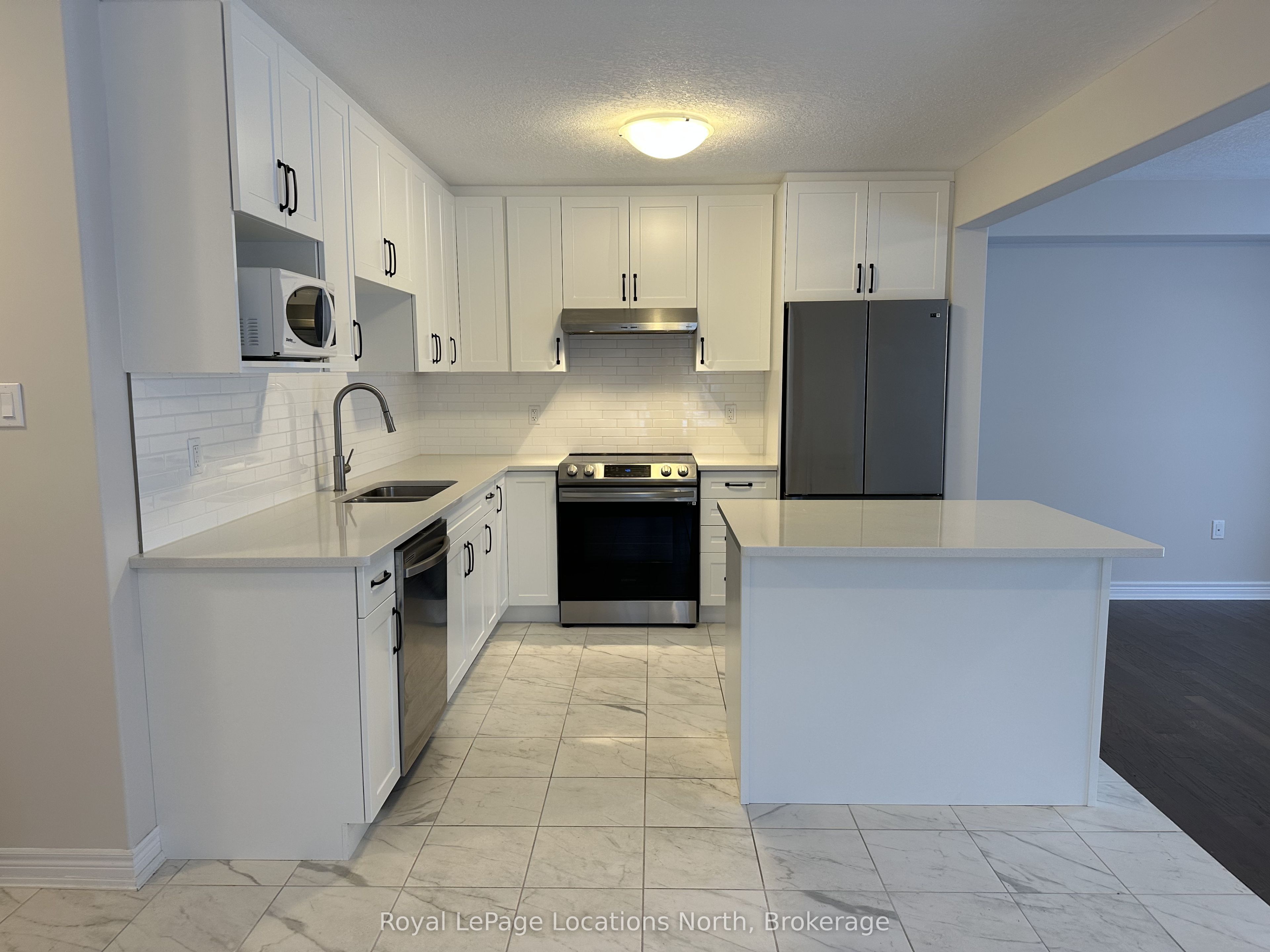 162 Stonebrook Way Property Photo 3