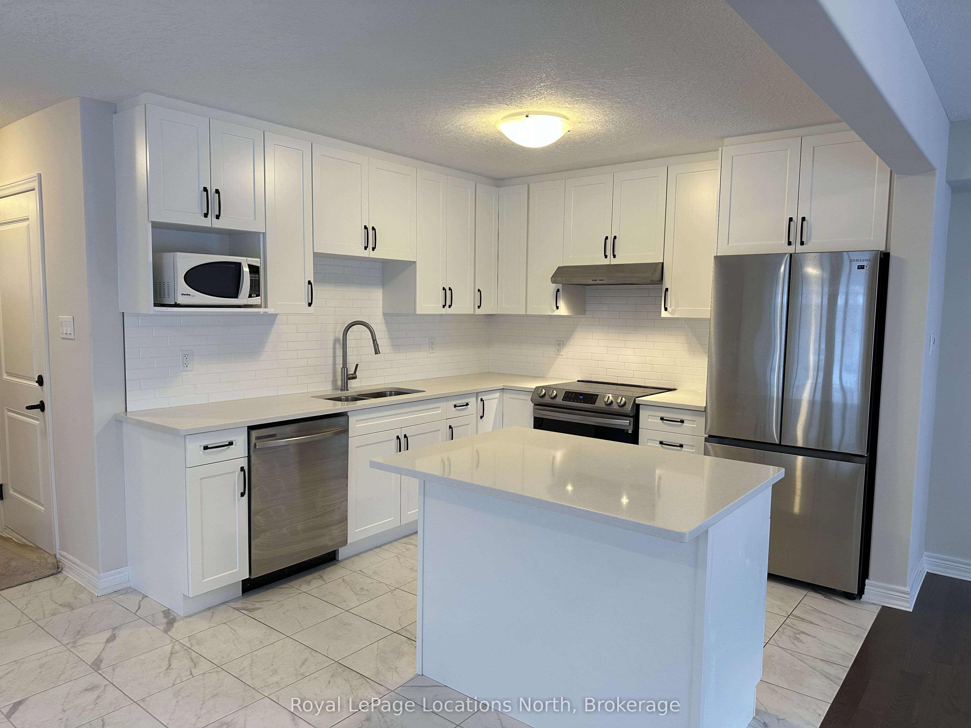 162 Stonebrook Way Property Photo 4