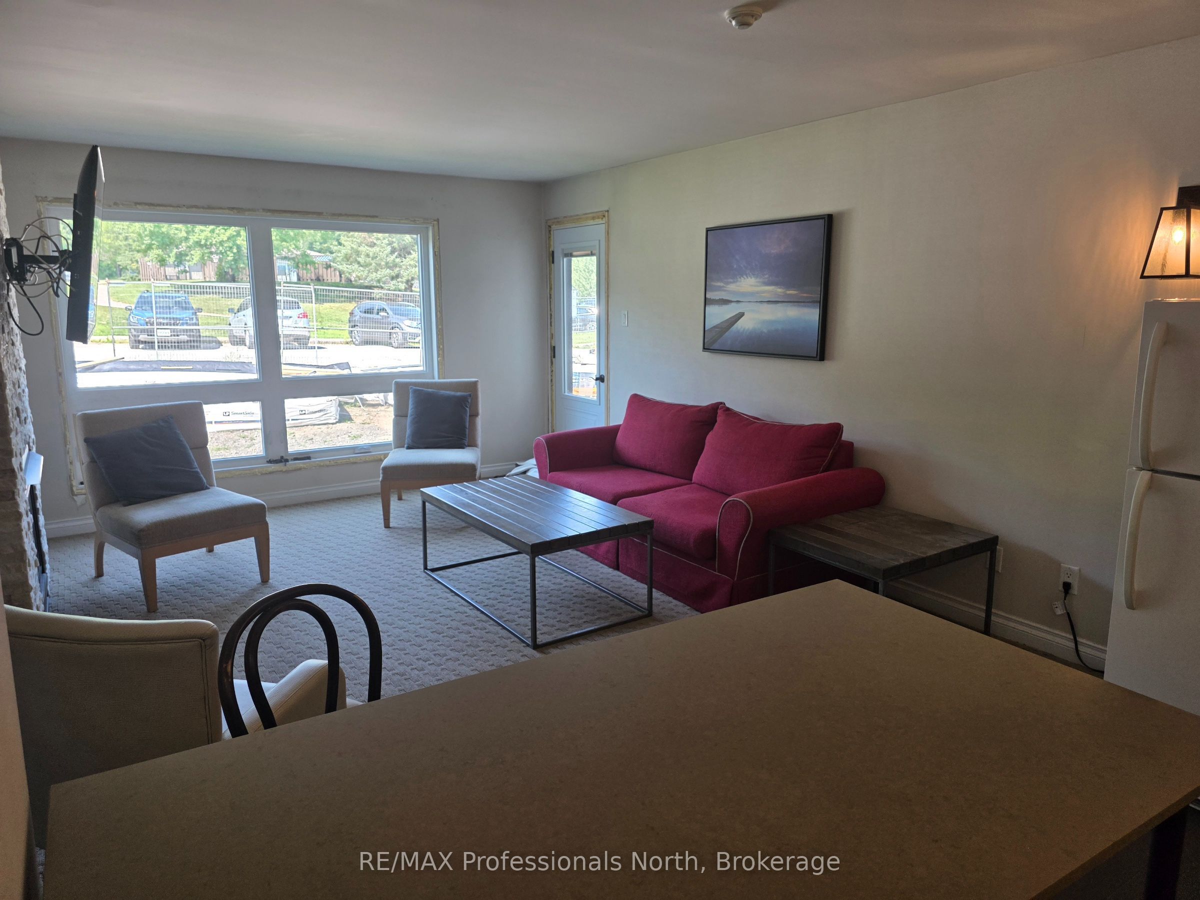 1235 Deerhurst Drive 53-108 Property Photo 4