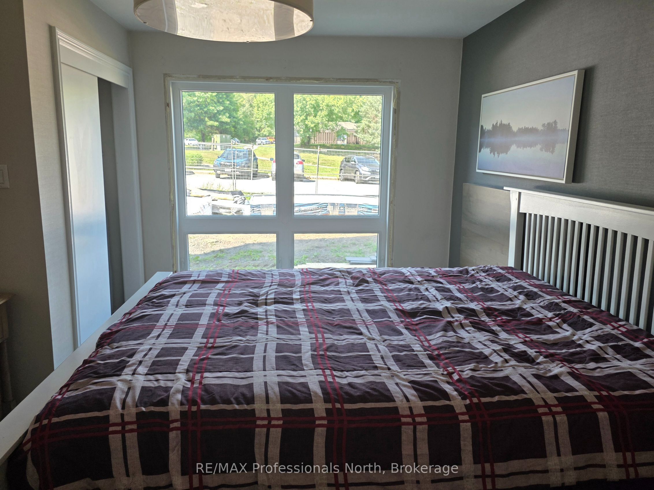 1235 Deerhurst Drive 53-108 Property Photo 6