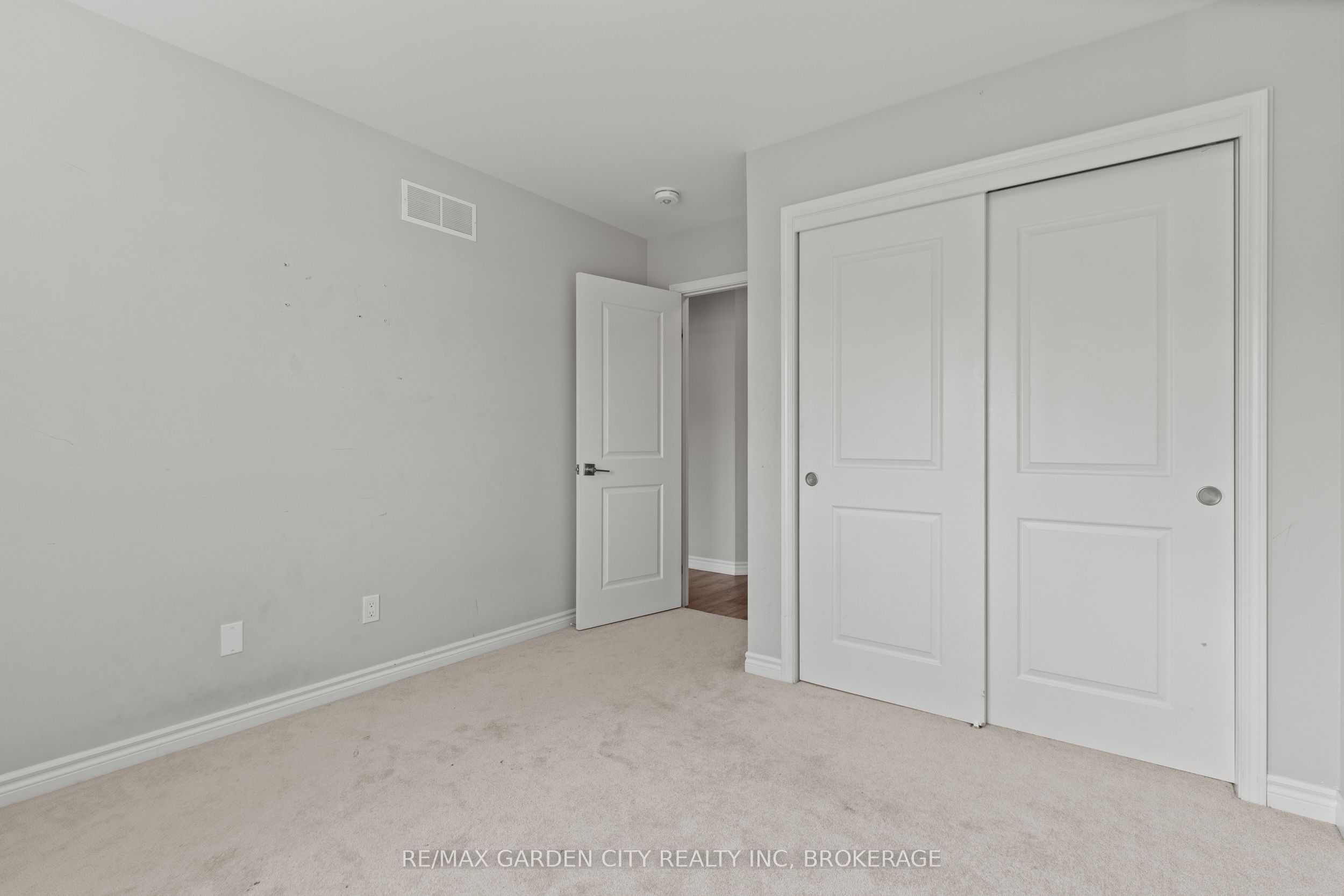 182 Broadway Lane 8 Property Photo 18