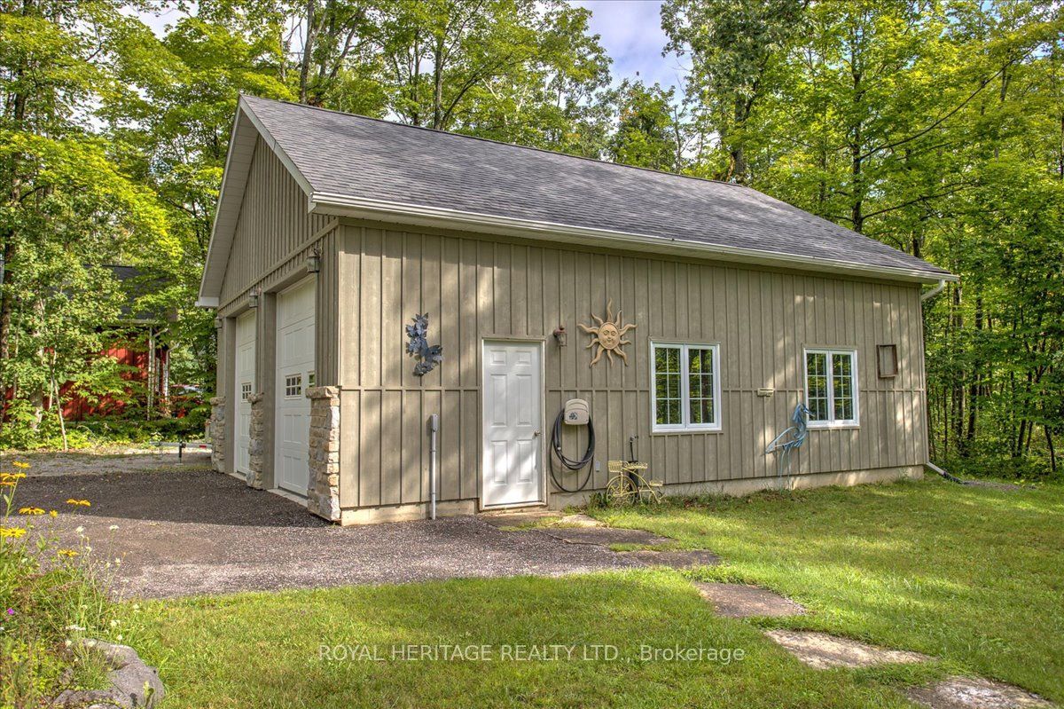 134 Mitchell Crescent Property Photo 32