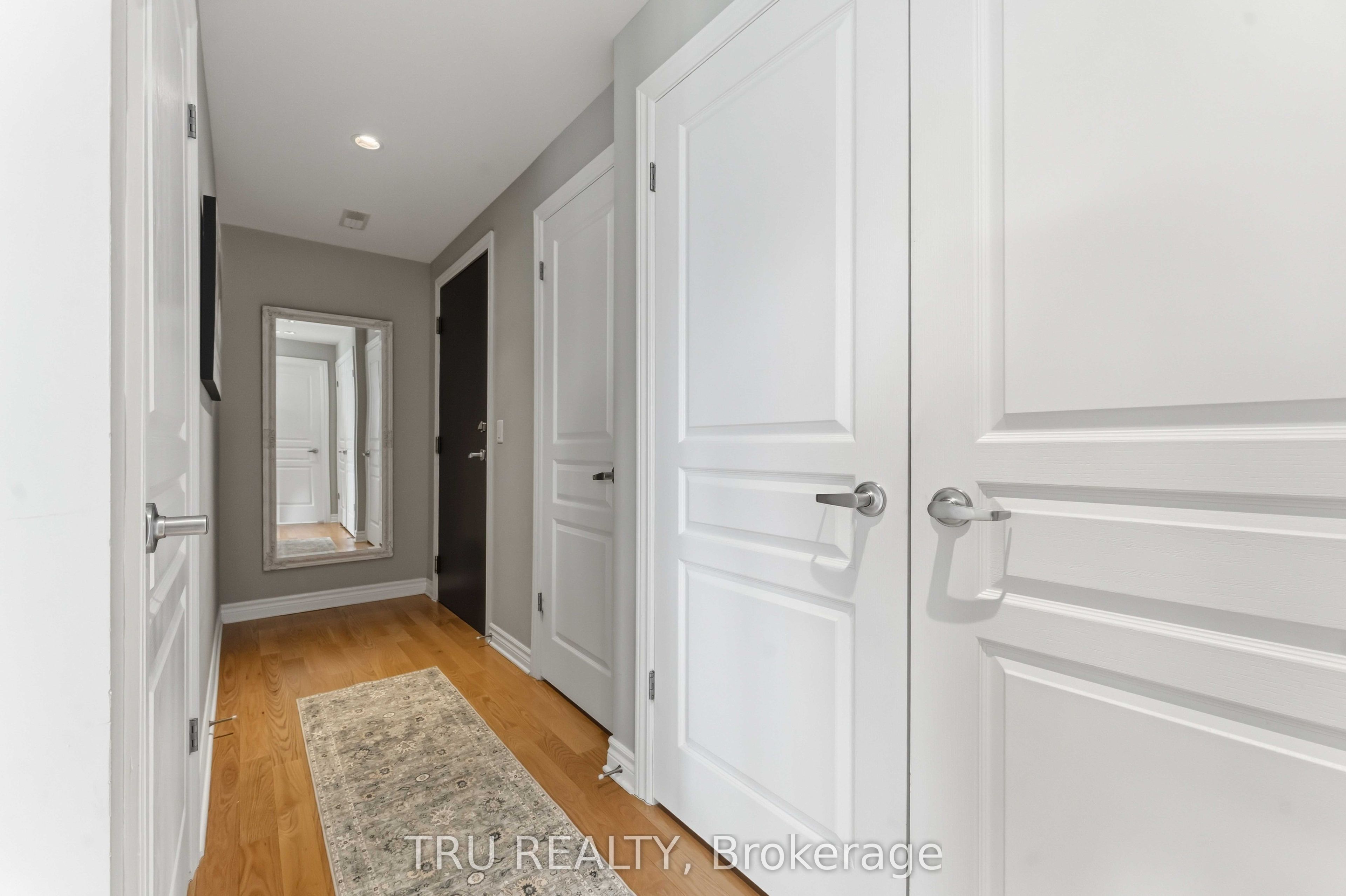 755 Beauparc Private 301 Property Photo 6