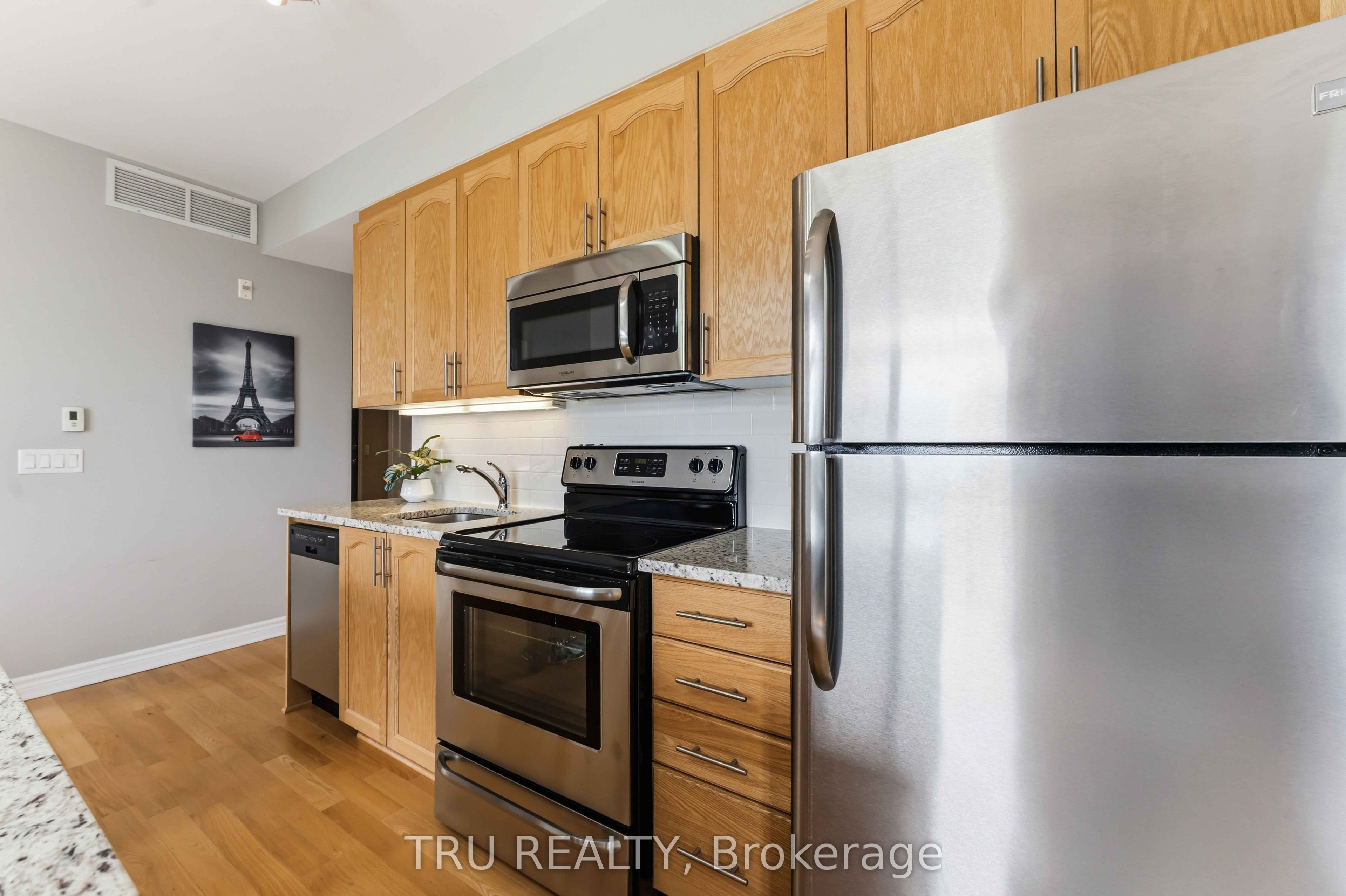 755 Beauparc Private 301 Property Photo 12
