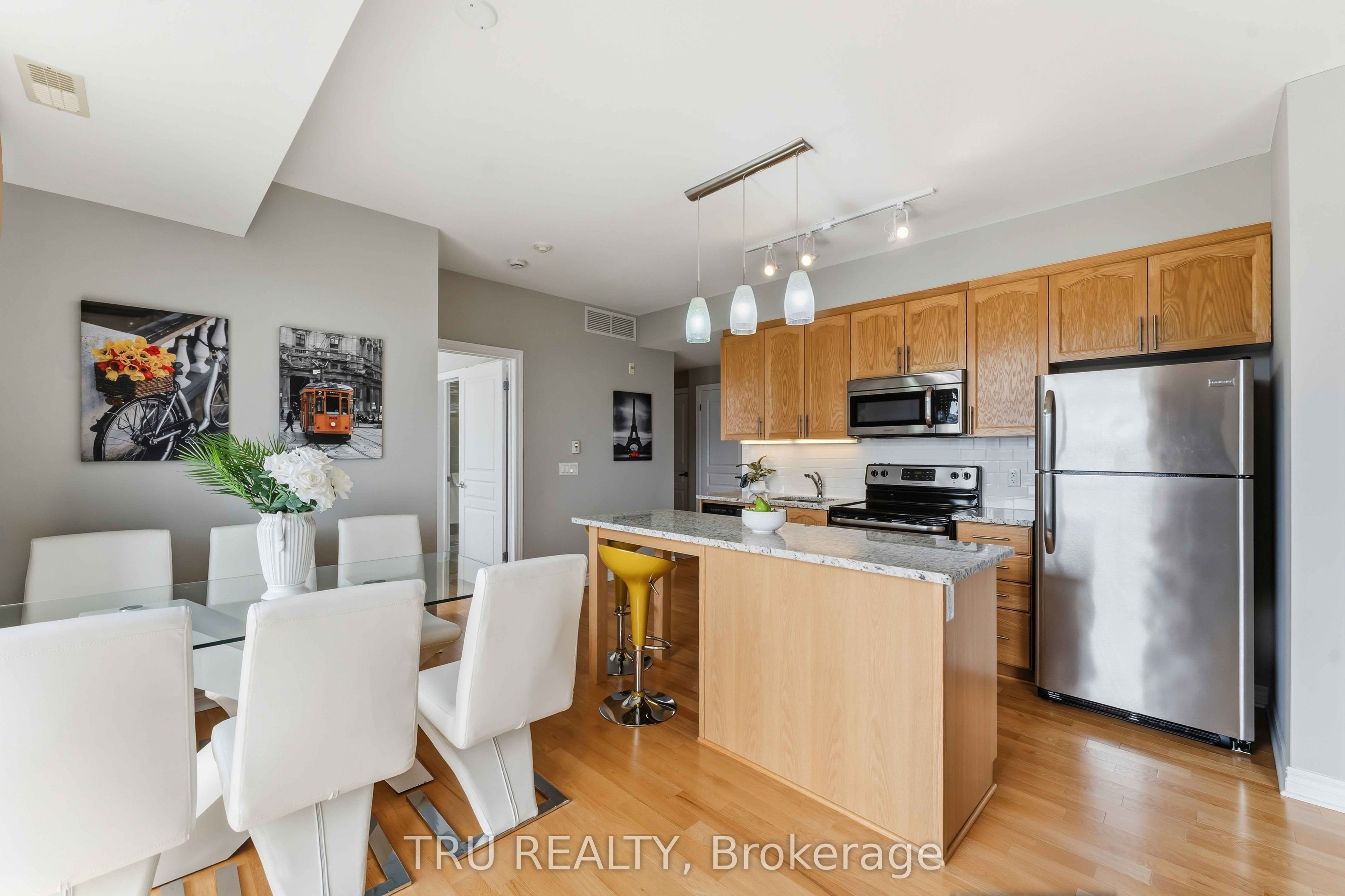 755 Beauparc Private 301 Property Photo 16