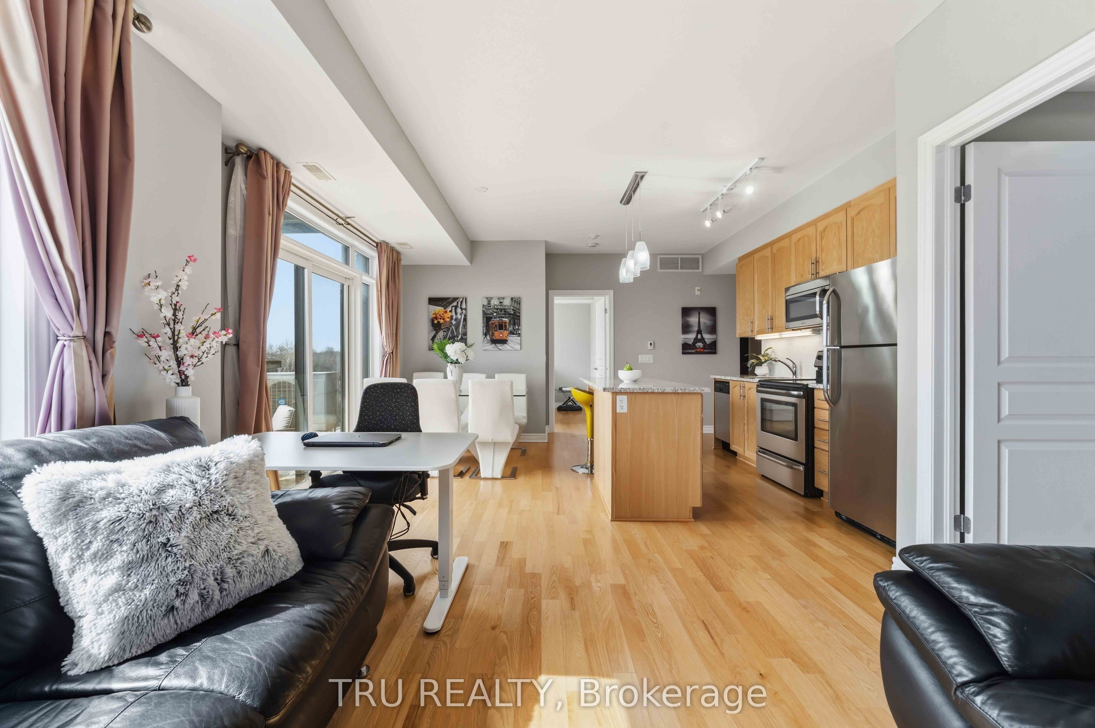 755 Beauparc Private 301 Property Photo 20