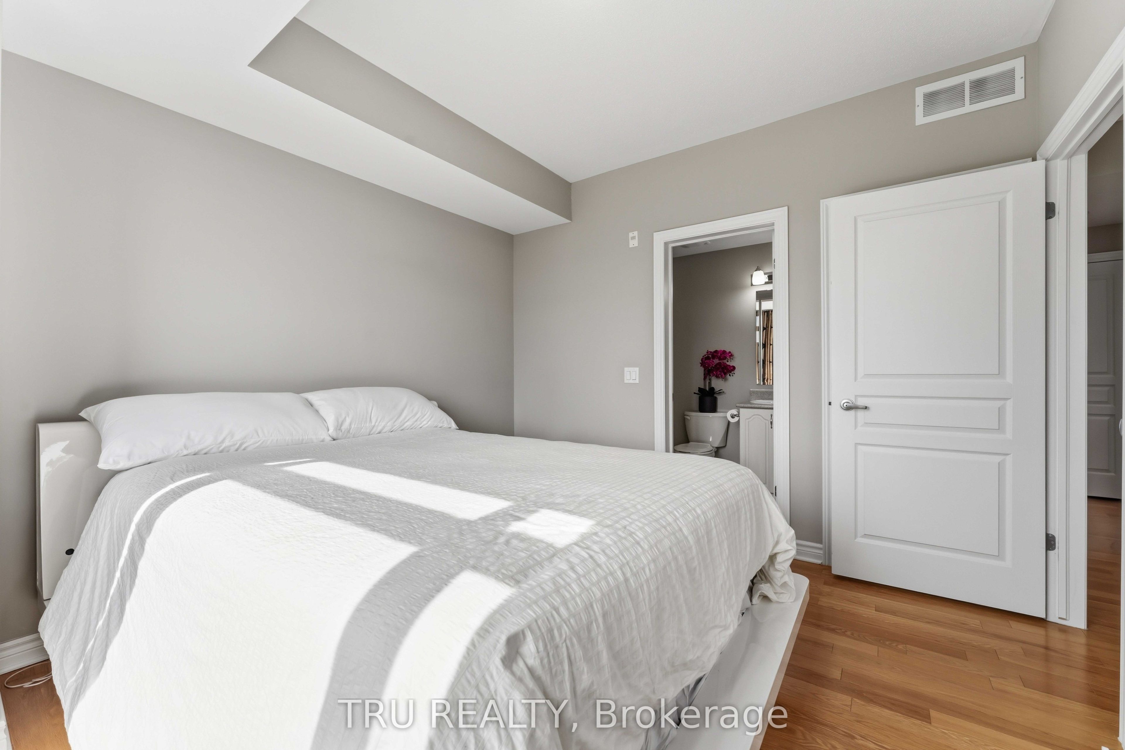 755 Beauparc Private 301 Property Photo 26