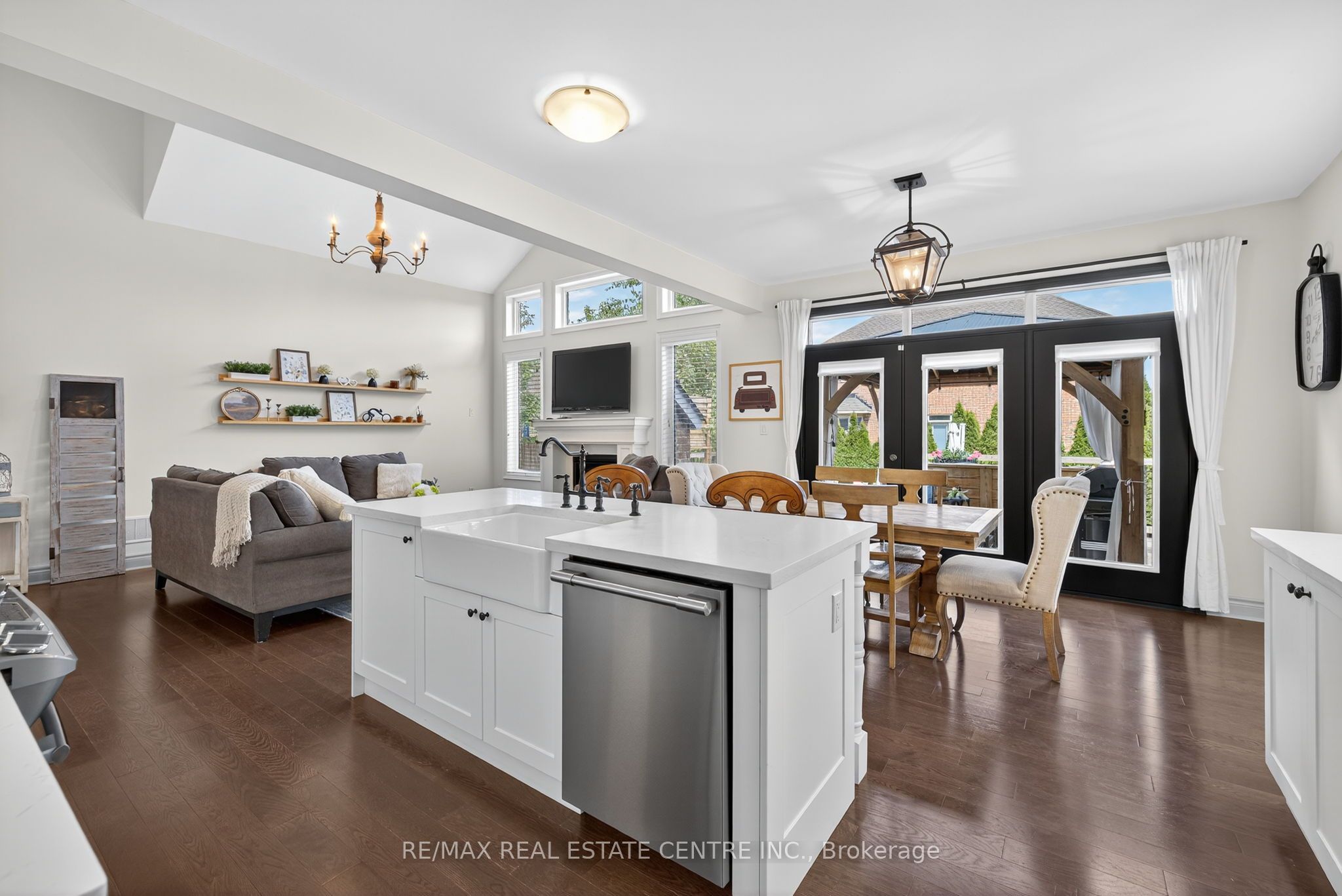 53 Anderson Avenue Property Photo 12