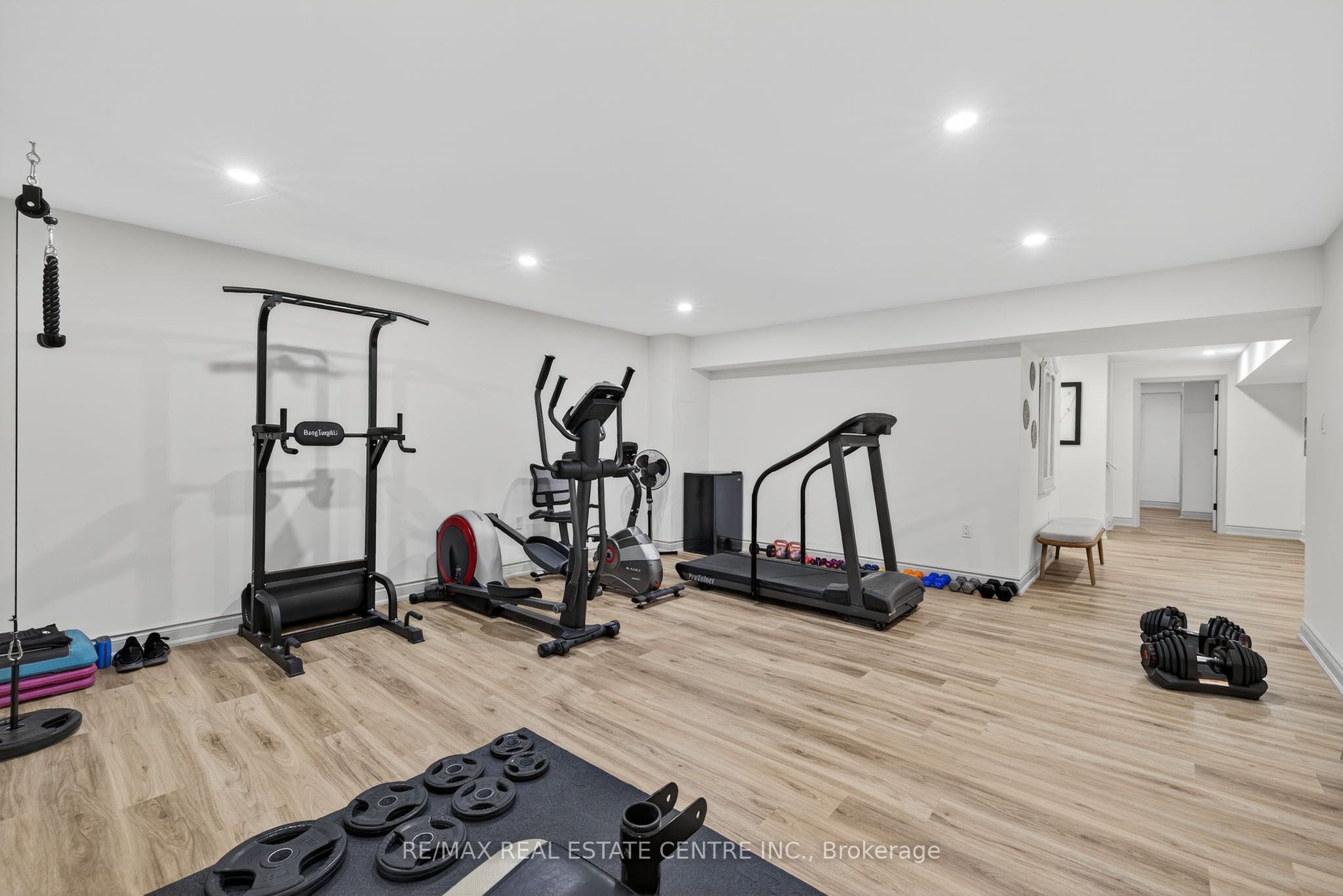 53 Anderson Avenue Property Photo 38