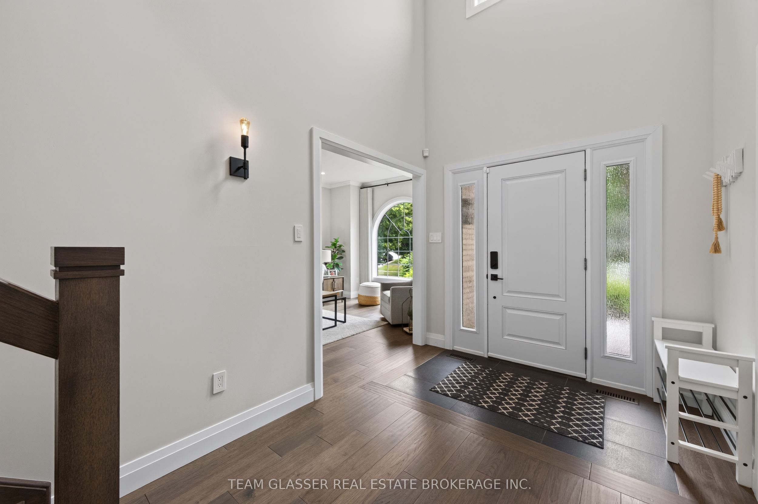 27 Chestnut Hill Property Photo 4