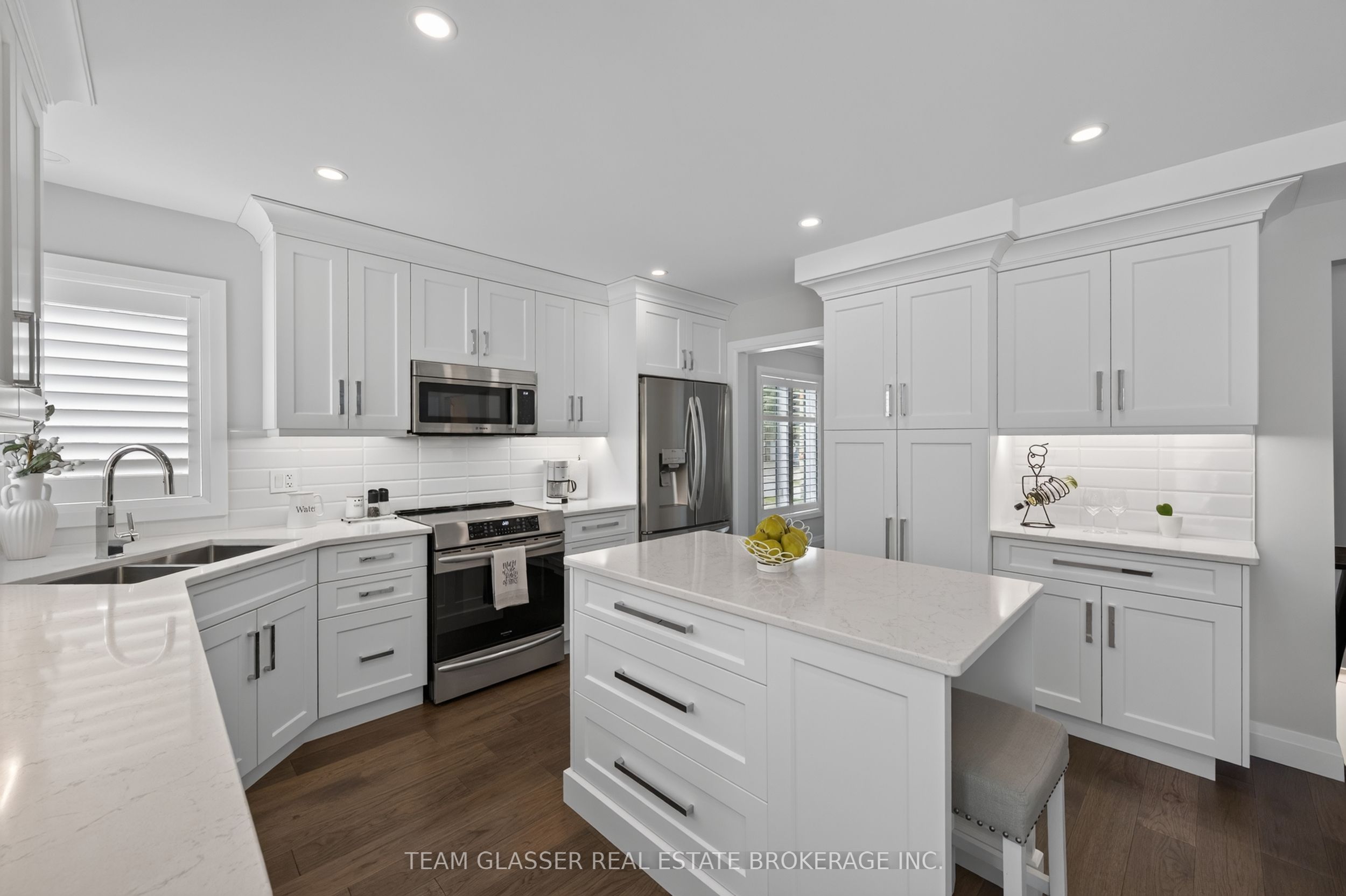 27 Chestnut Hill Property Photo 11