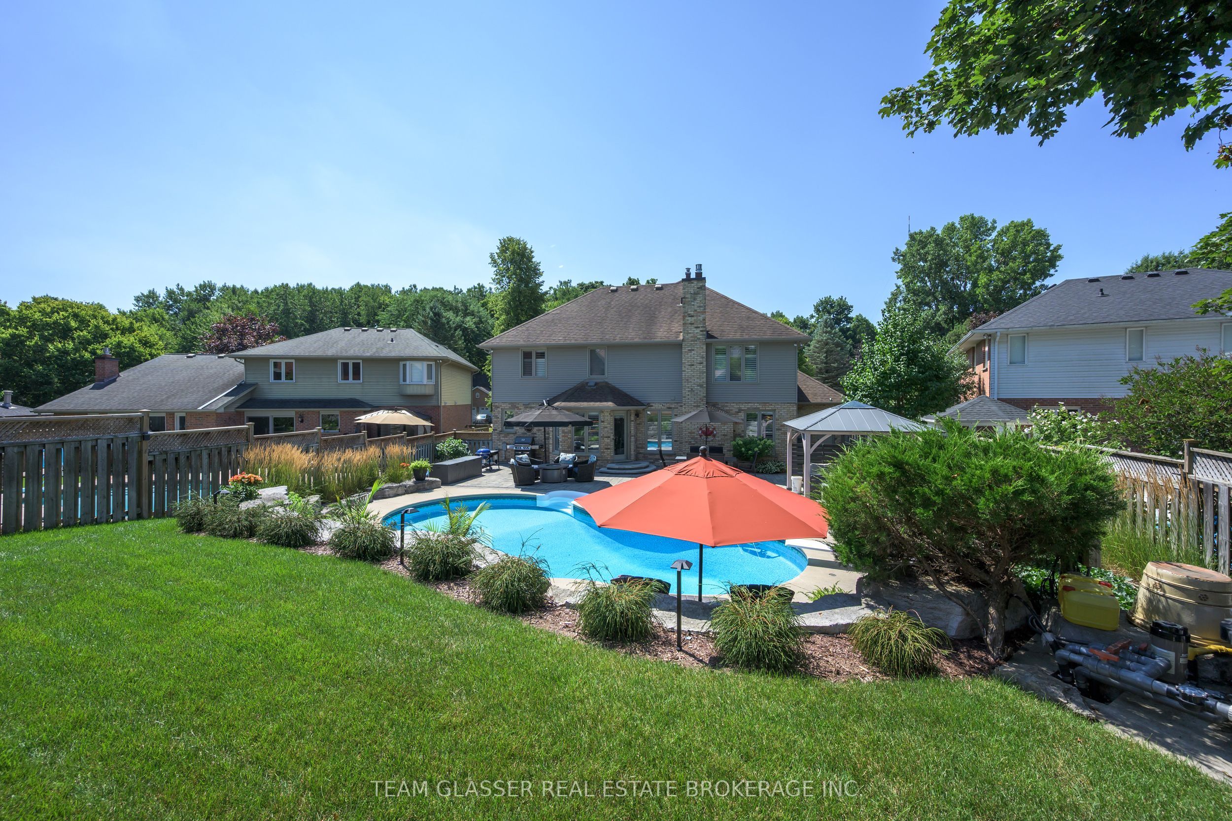 27 Chestnut Hill Property Photo 27