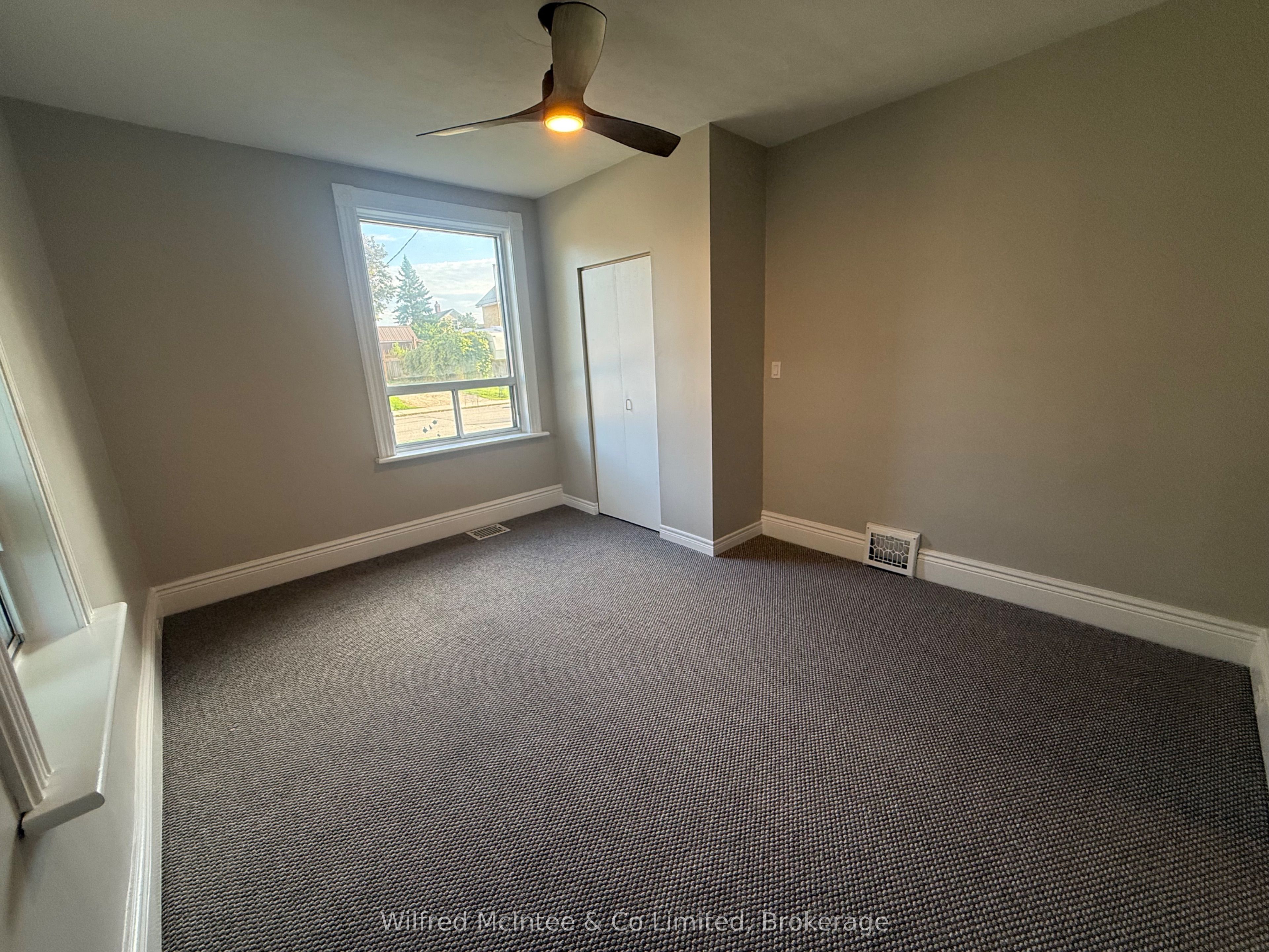 470 11th Street Property Photo 3