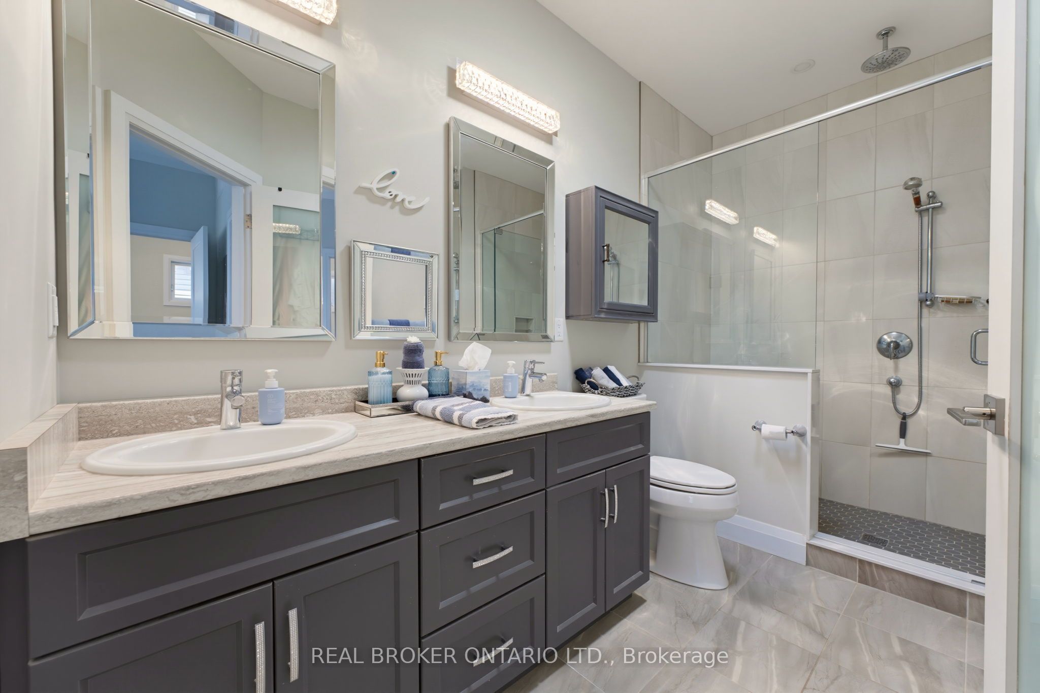 98 Woodberry Crescent Property Photo 14