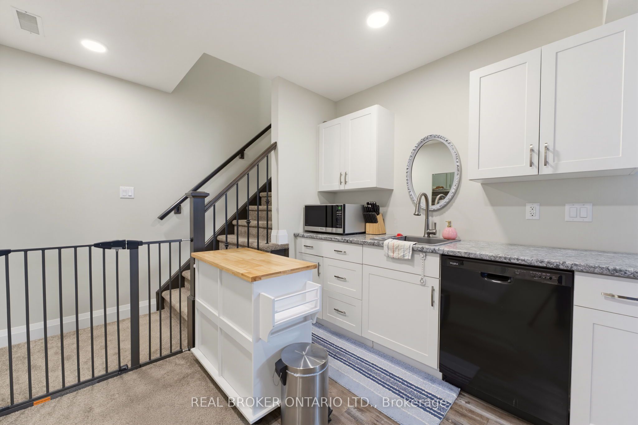 98 Woodberry Crescent Property Photo 17