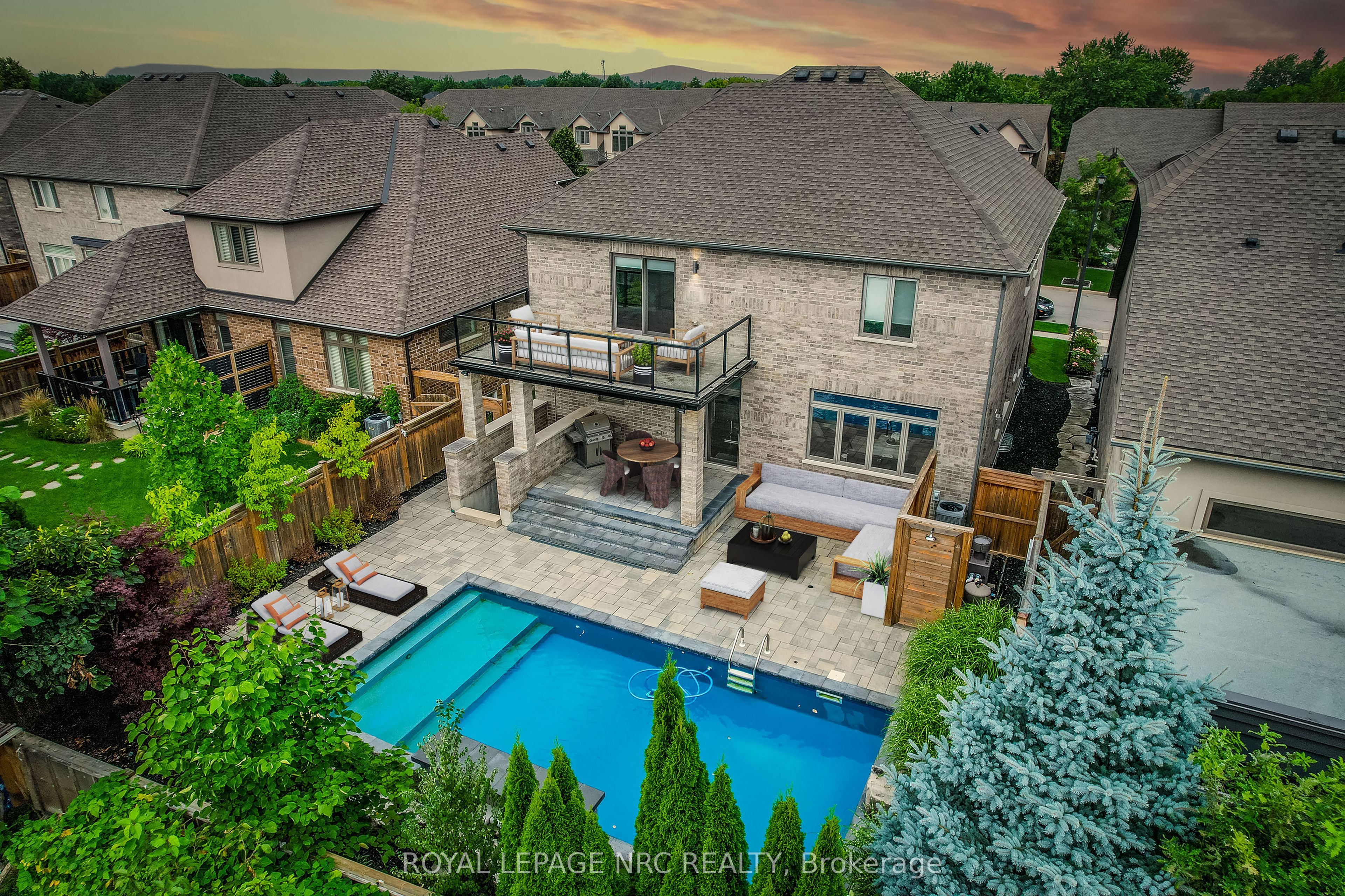 8 Tuscany Court Property Photo 45