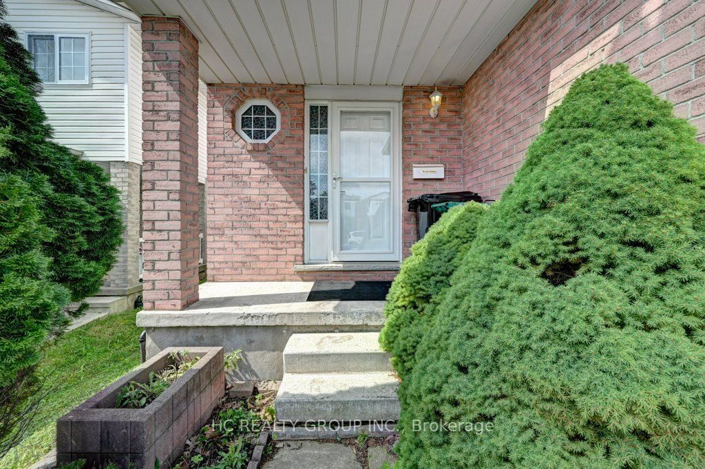 271 Resurrection Drive Property Photo 4