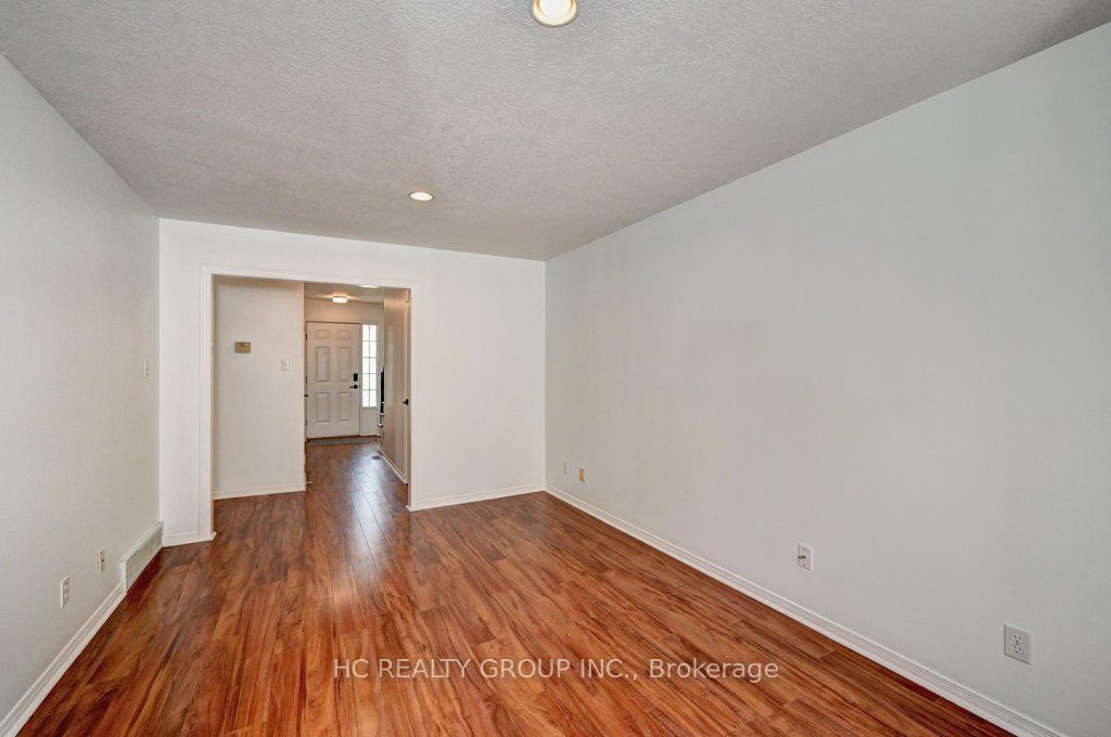 271 Resurrection Drive Property Photo 10