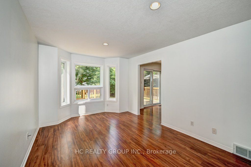 271 Resurrection Drive Property Photo 12