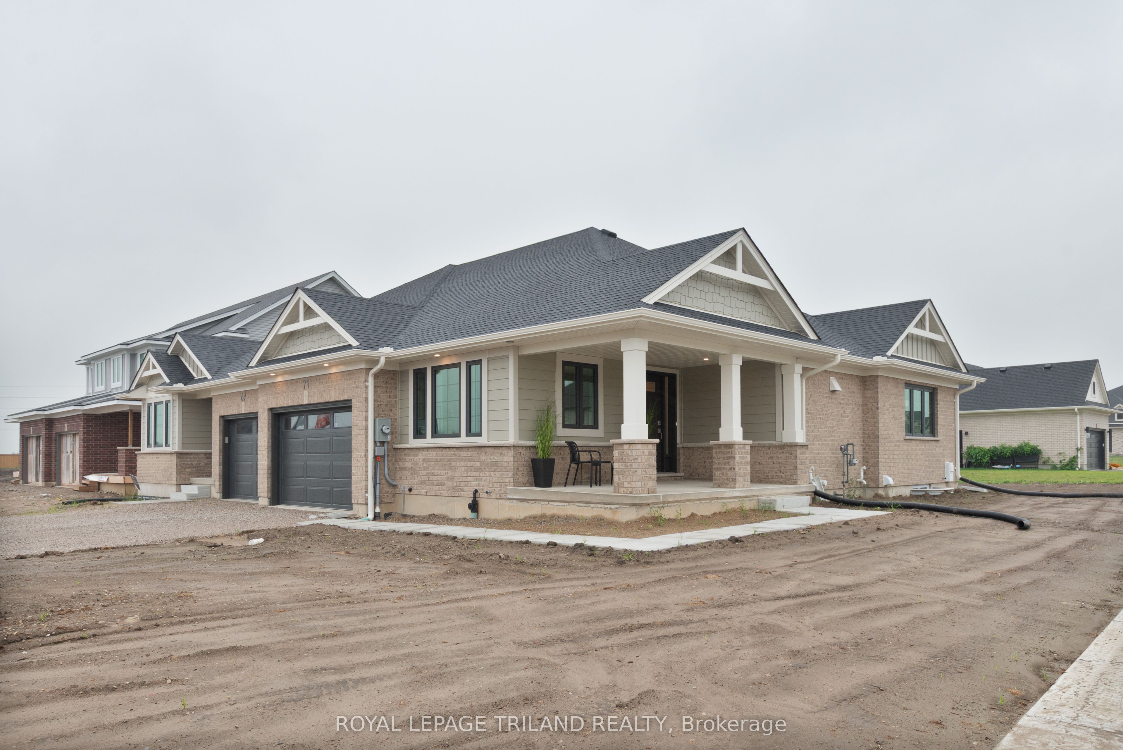 71 Harrow Lane Property Photo 1
