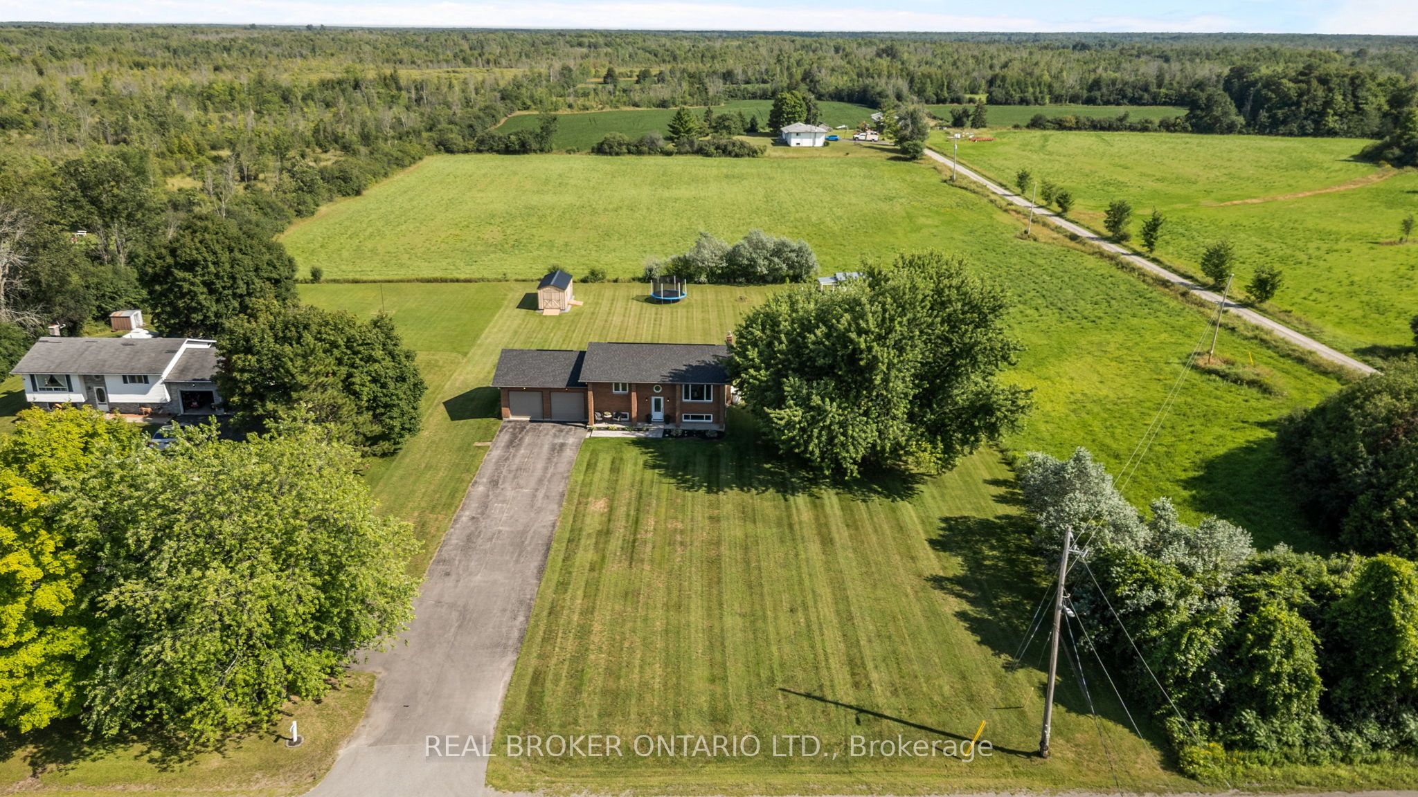 2341 9th Line Road Property Photo 3
