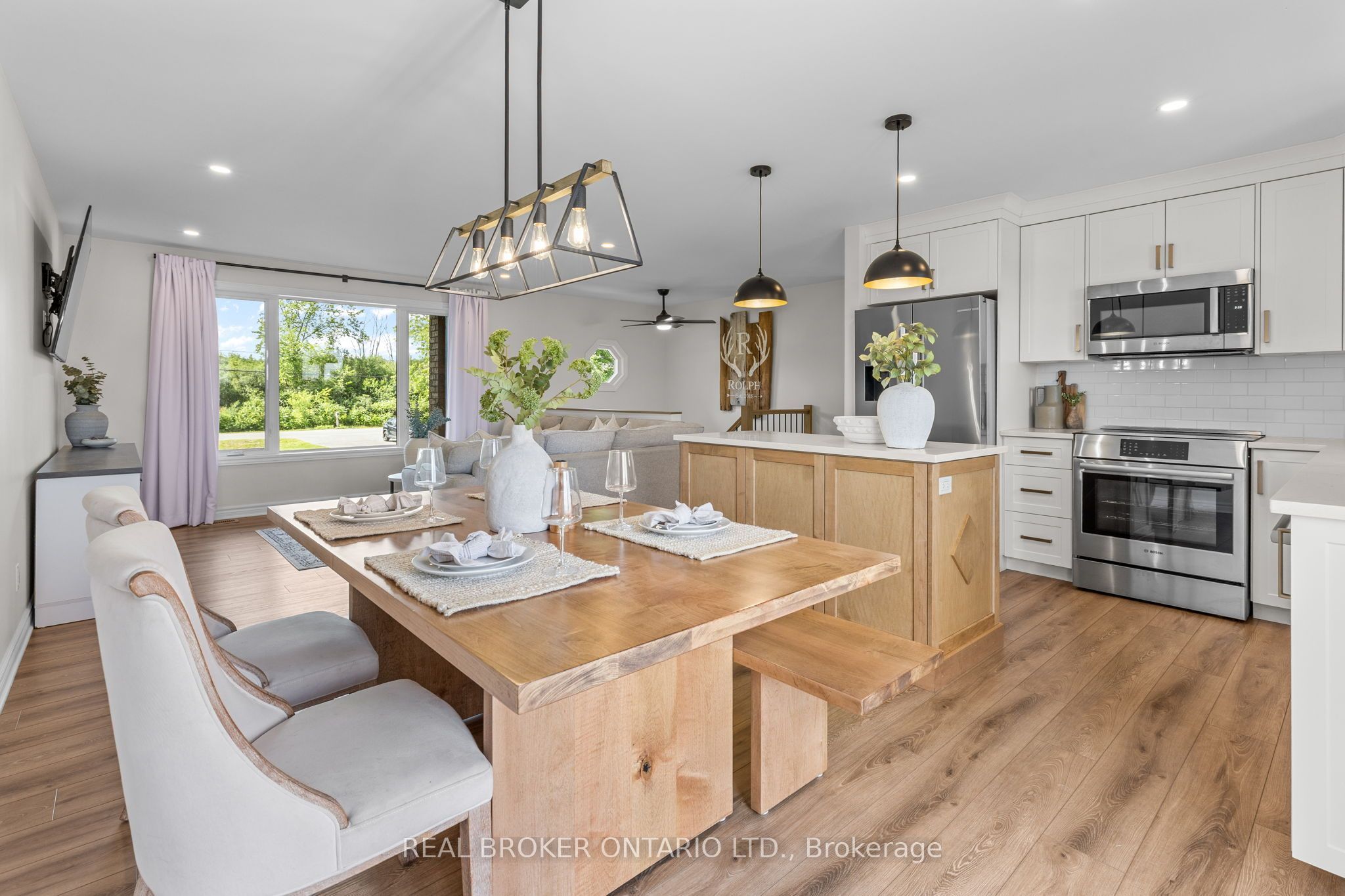 2341 9th Line Road Property Photo 14