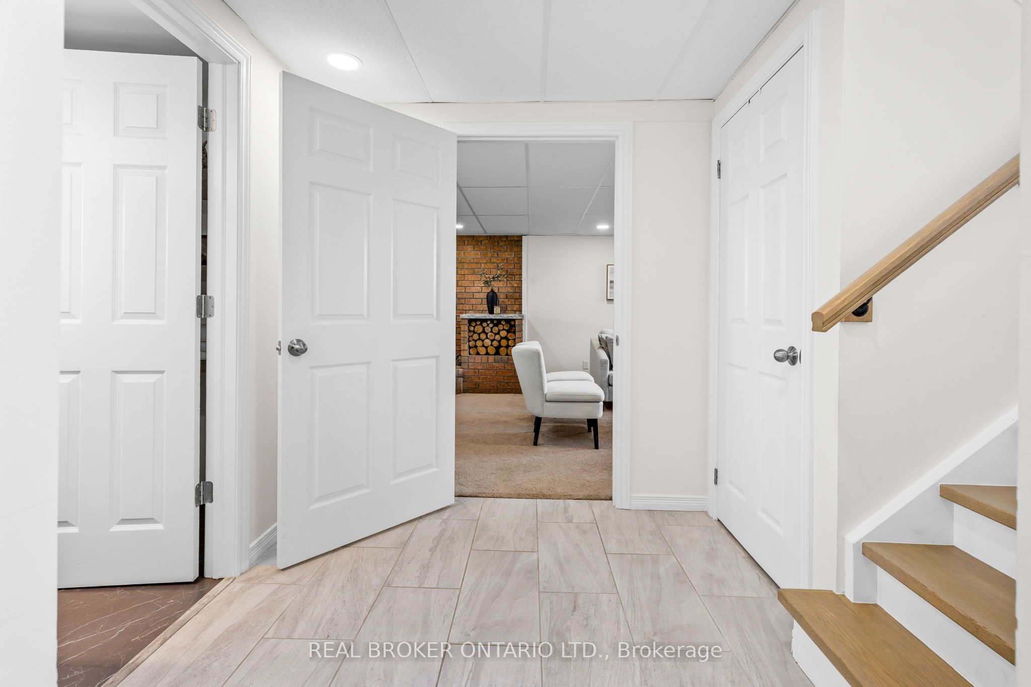 2341 9th Line Road Property Photo 26